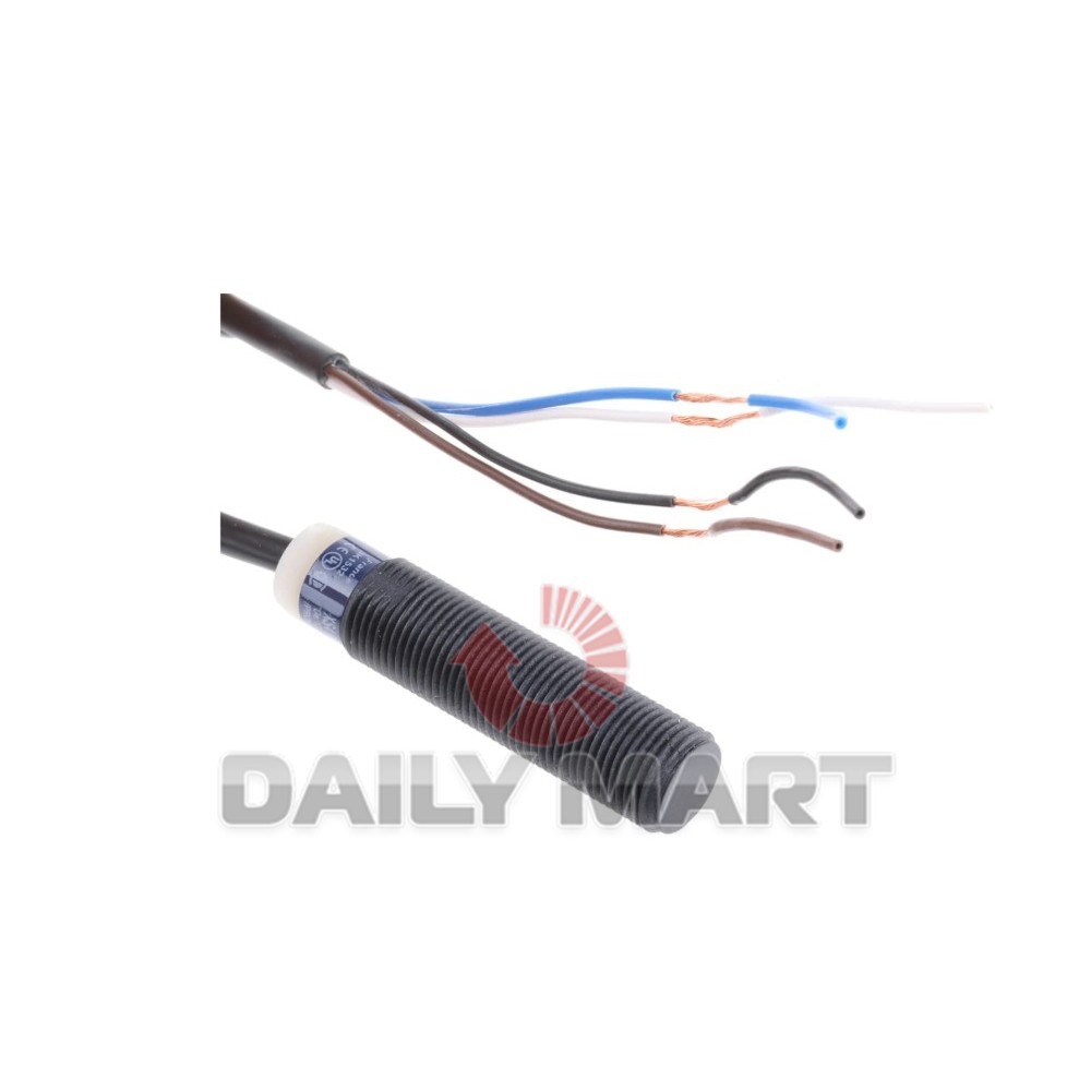 New In Box SCHNEIDER XS4P12KP340 Inductive Sensor