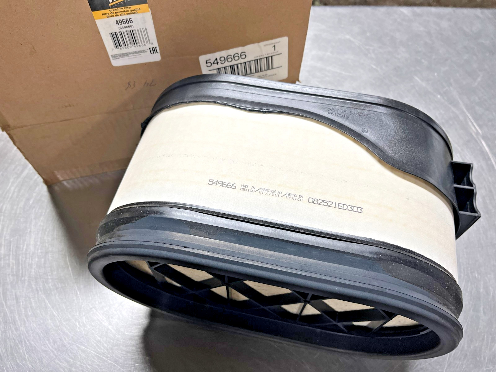 49666 Genuine WIX AIR FILTER 549666