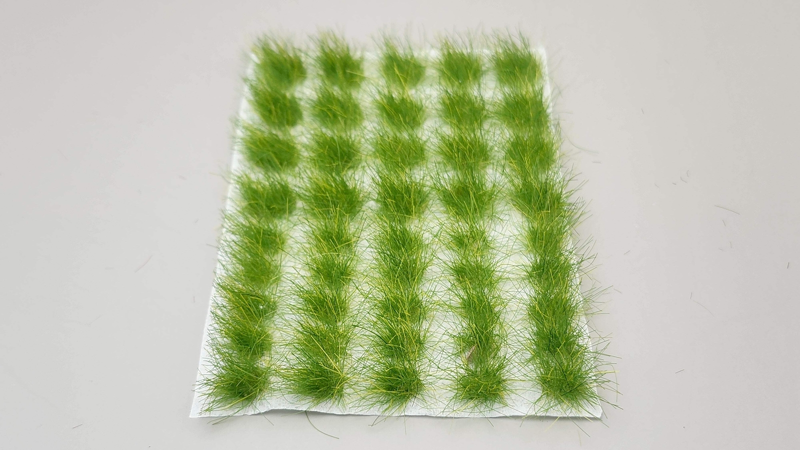 SEM - TU12WS-A - 12mm Wild - Tall Layout - Self-Adhesive Grass Tufts