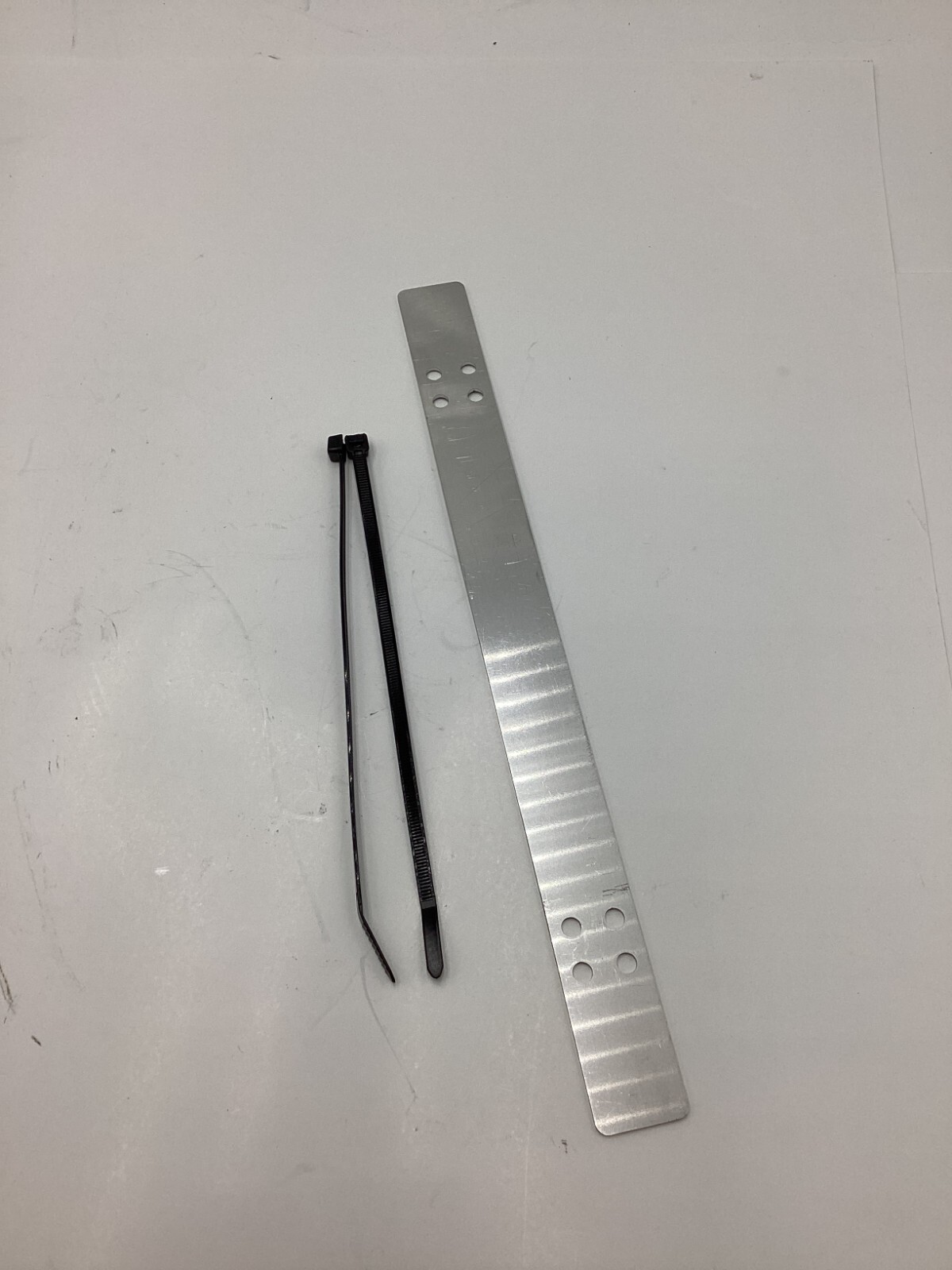 nVent Raychem GM Rake Icestop 135043-000 Hanger Bracket ICESTOP-GM-RAKE