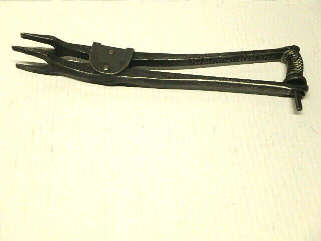 ANTIQUE VALVE SPRING COMPRESSOR / BRIDGEPORT MFG. CO  MAR-16-1920 PAT.