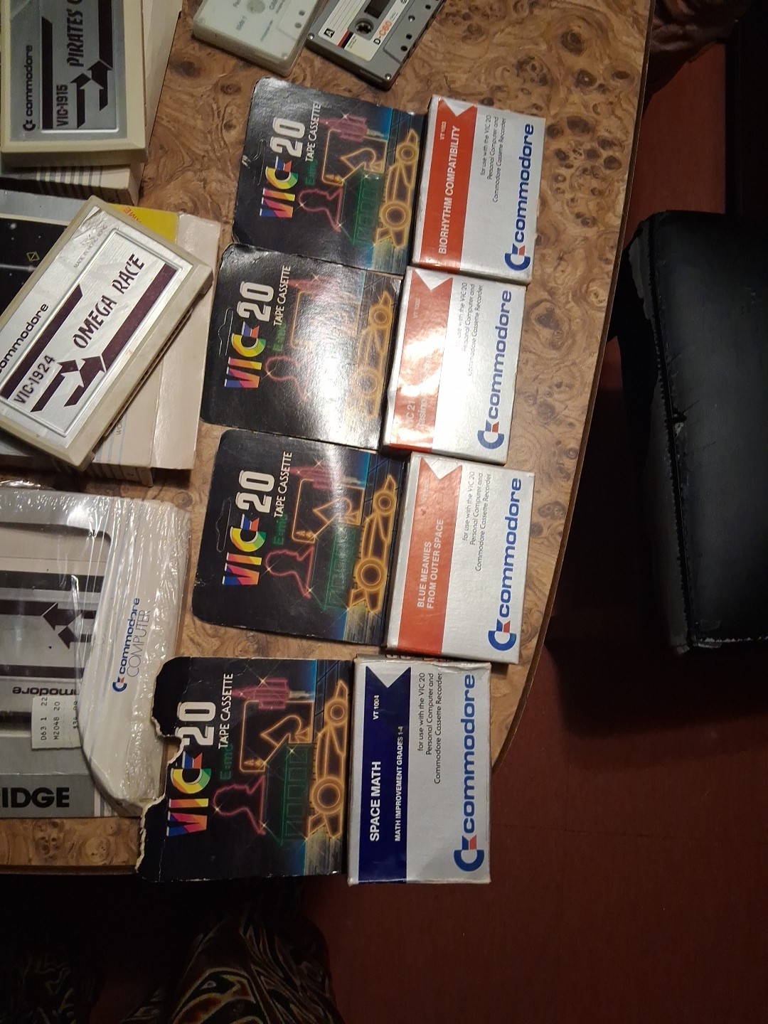 SEND OFFERS VIC 20 LOT CONSOLE 9 CARTRIDGES 2 C2N CASSETTES PADDLES USER GUIDE