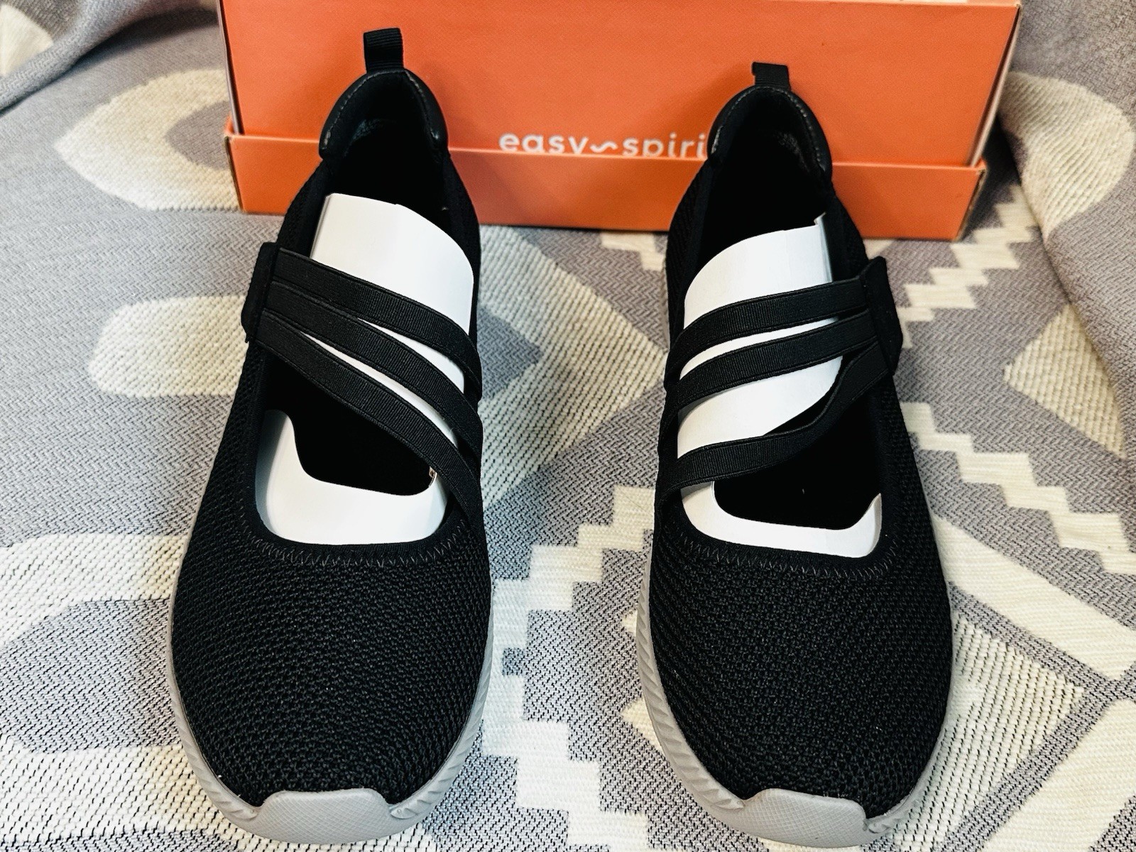 Easy Spirit Women’s Slip-On, Size 7