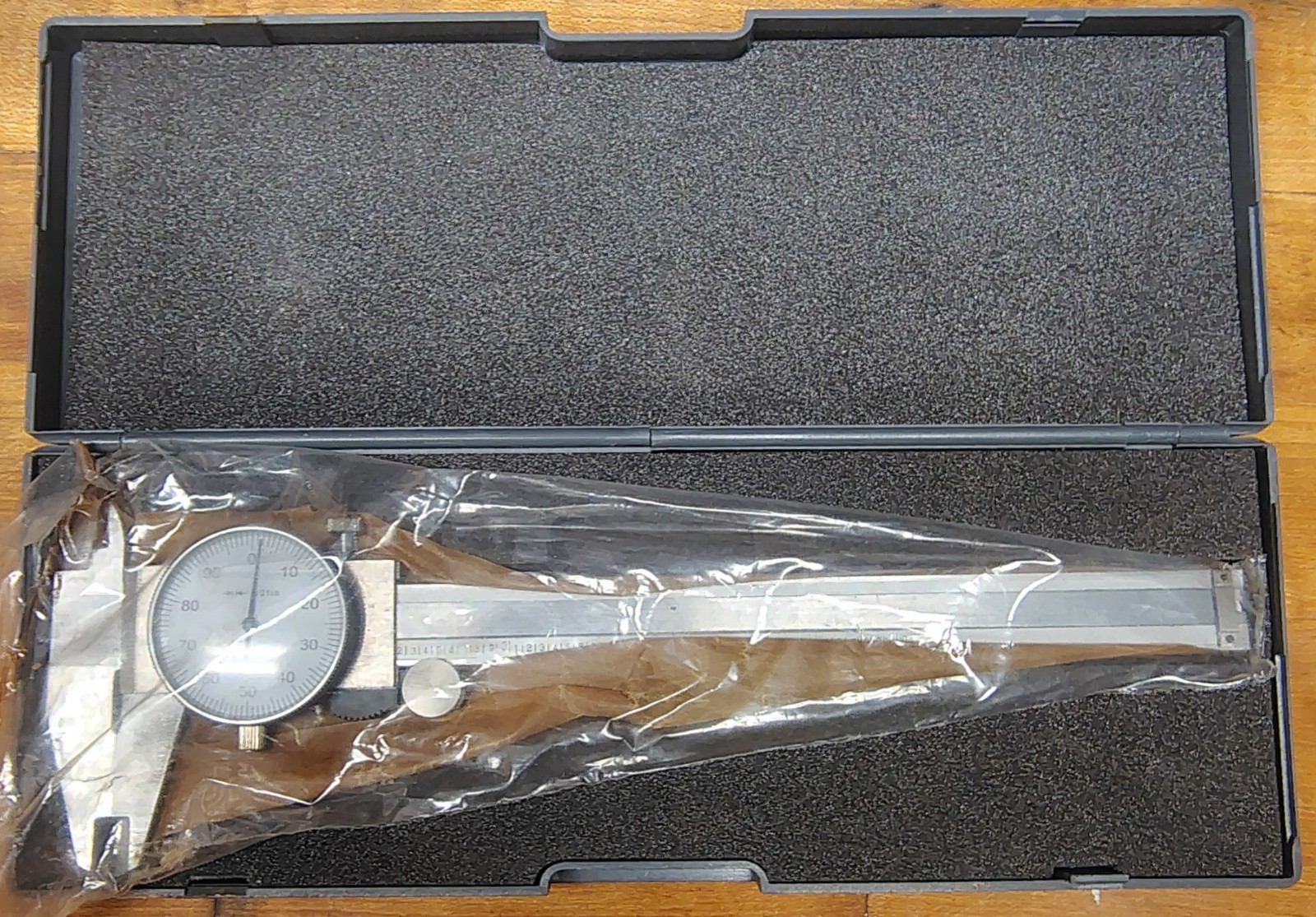 6" DIAL CALIPER SHOCK PROOF NEW STILL IN WRAPPED PLASTIC