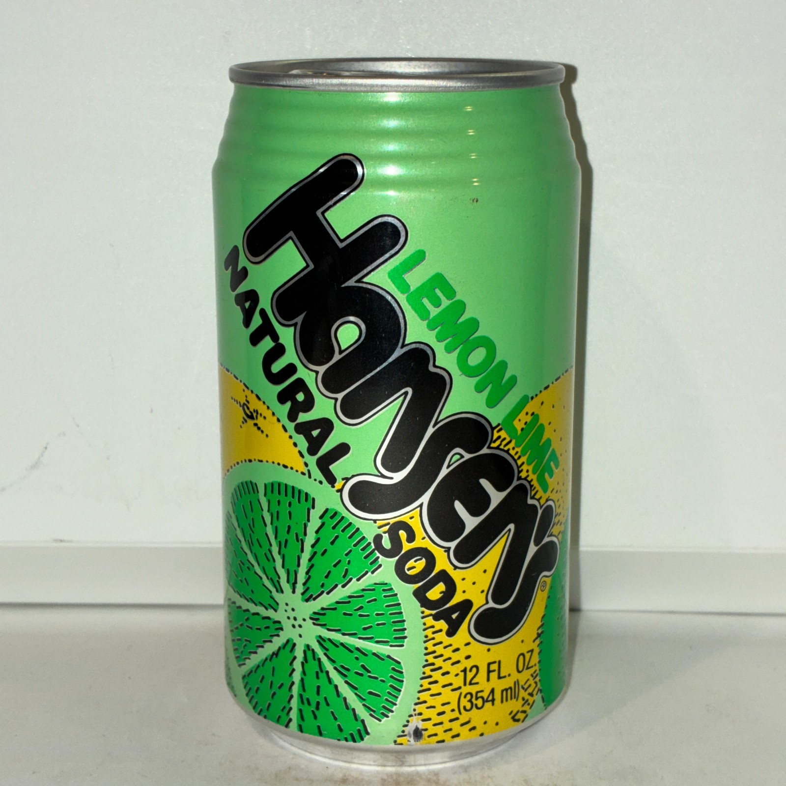 Hansen's Lemon Lime soda can