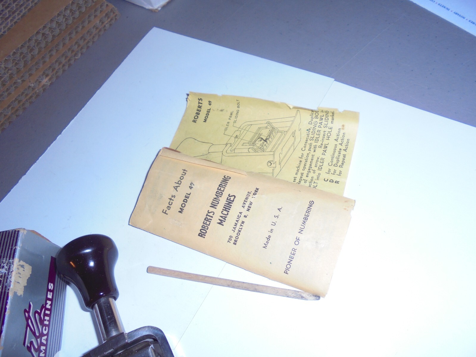 ROBERTS #49 ORIGINAL NUMBERING MACHINE IN BOX,NICE WITH INSTRUCTIONS.STICK