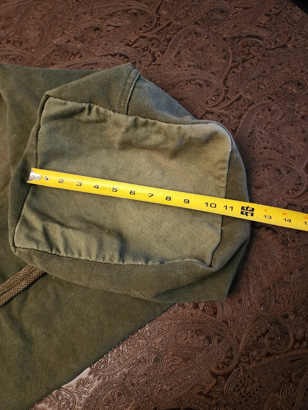 Vintage US Military Duffel Bag. Top Load, Green Canvas, Handle & Strap.
