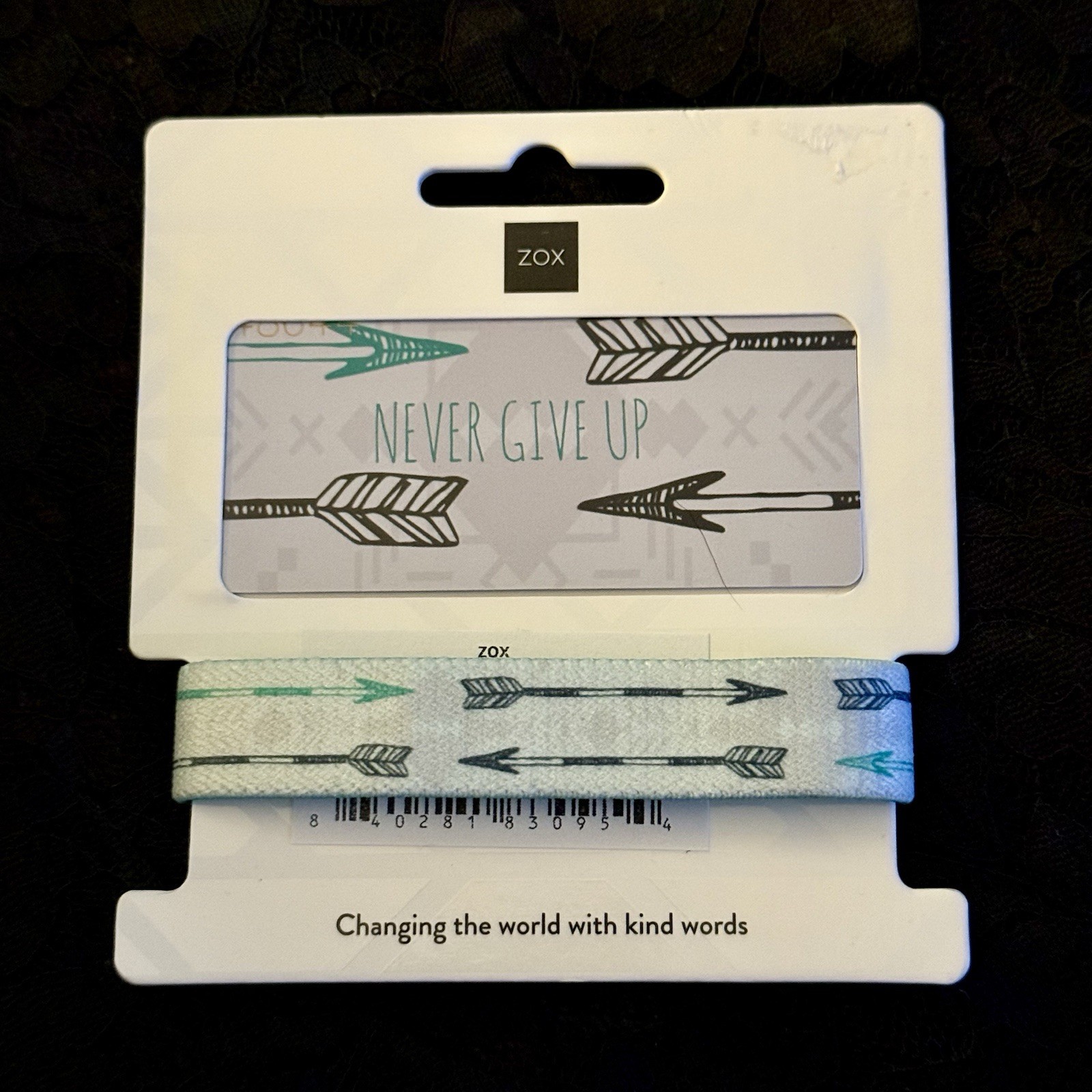 New! ZOX Single *NEVER GIVE UP* Sz OS/MEDIUM - Reversible Wristband with Card