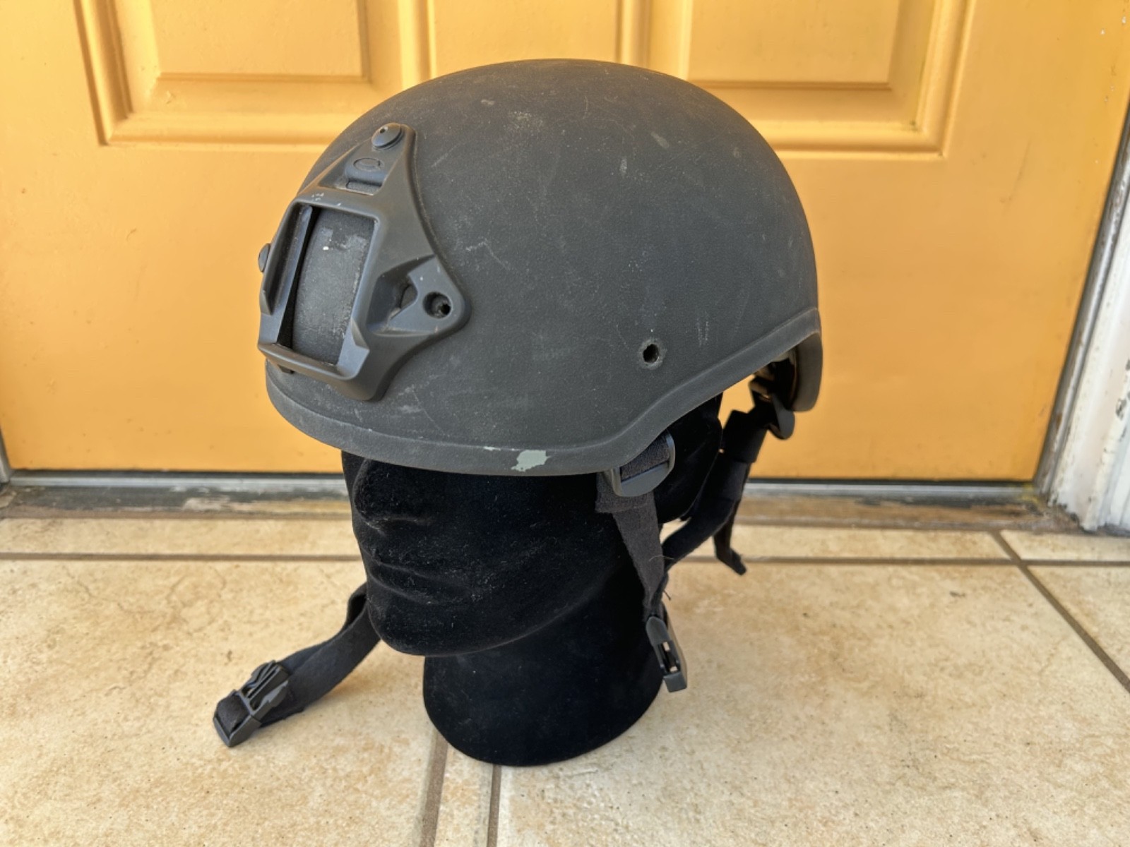 Medium MSA High Cut Ballistic Helmet Ops Core NVG Mount Army Military Black