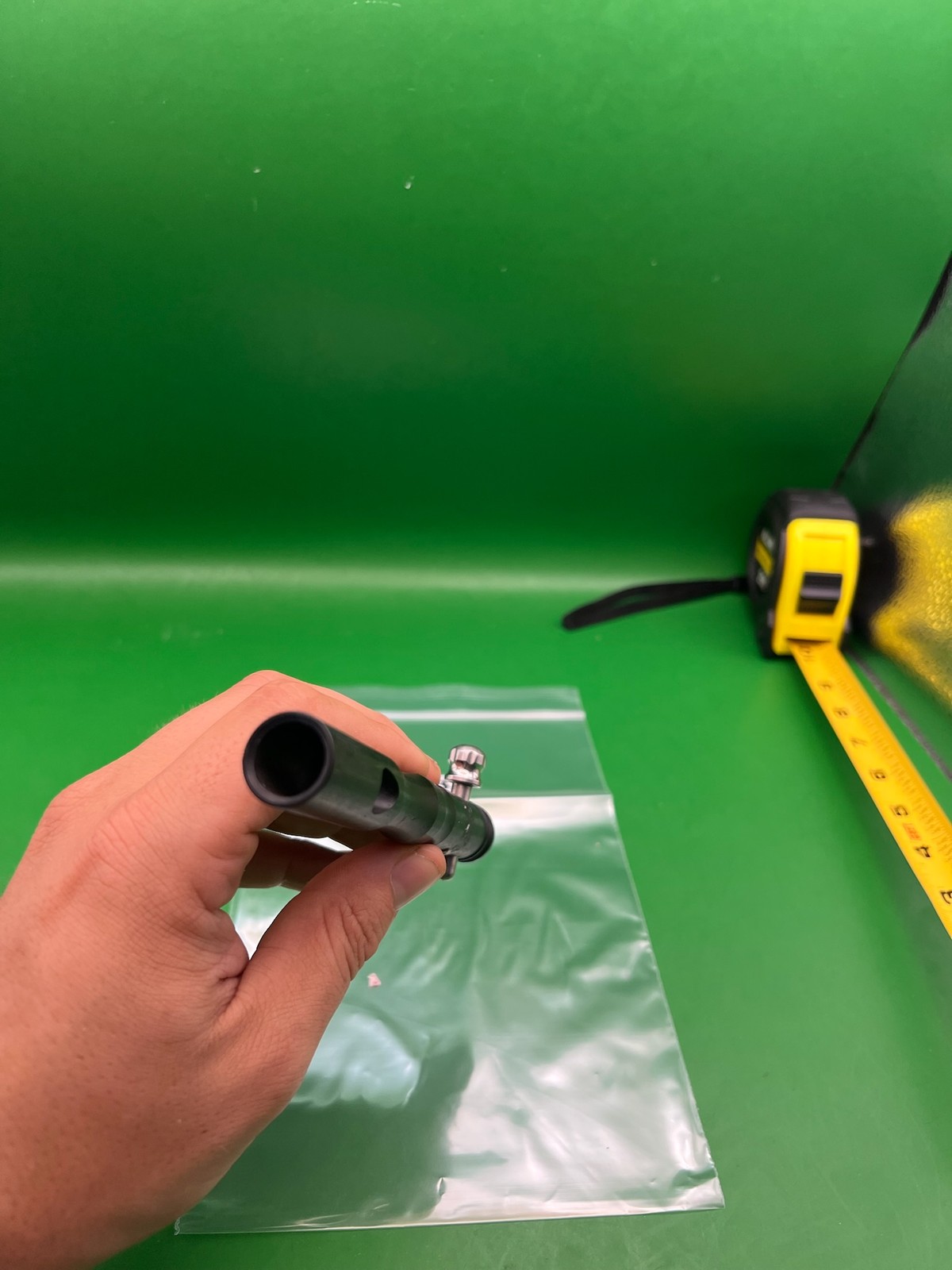 Autococker Bolt