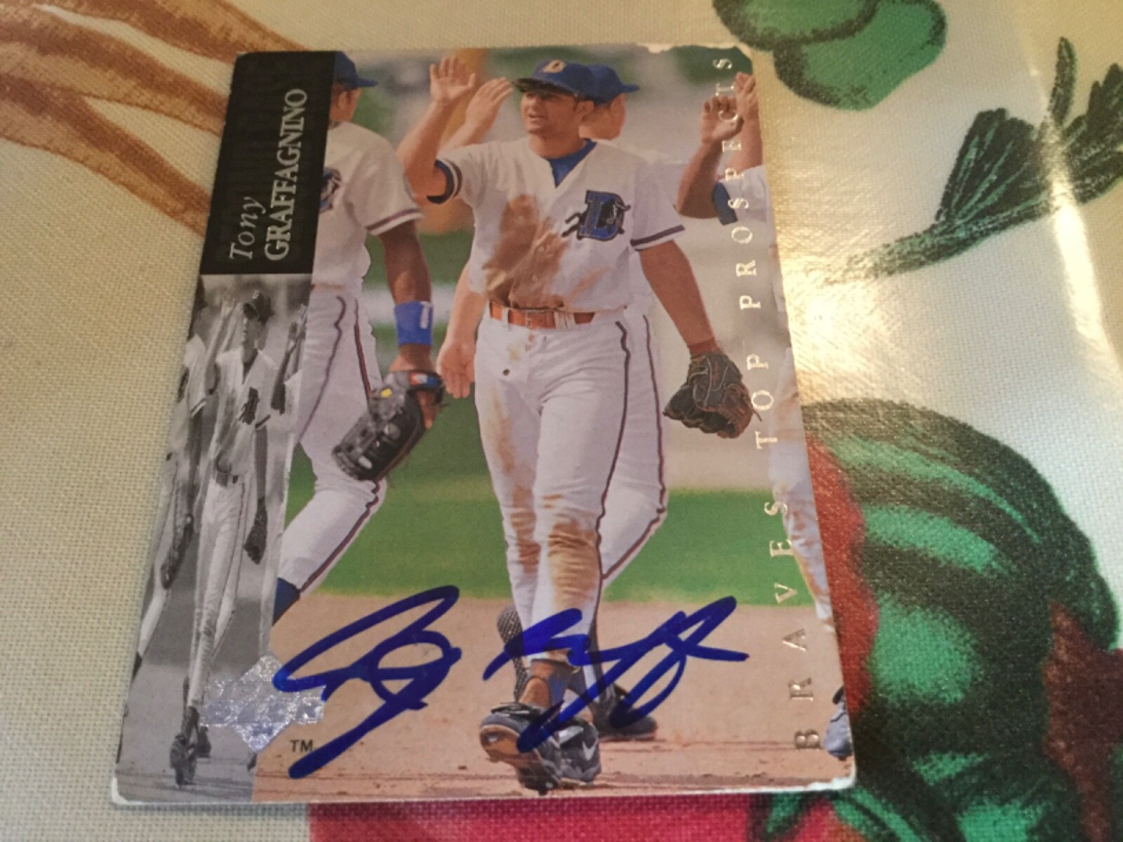 1994 Upper Deck Tony Graffagnino Autographed Baseball Card Braves RC