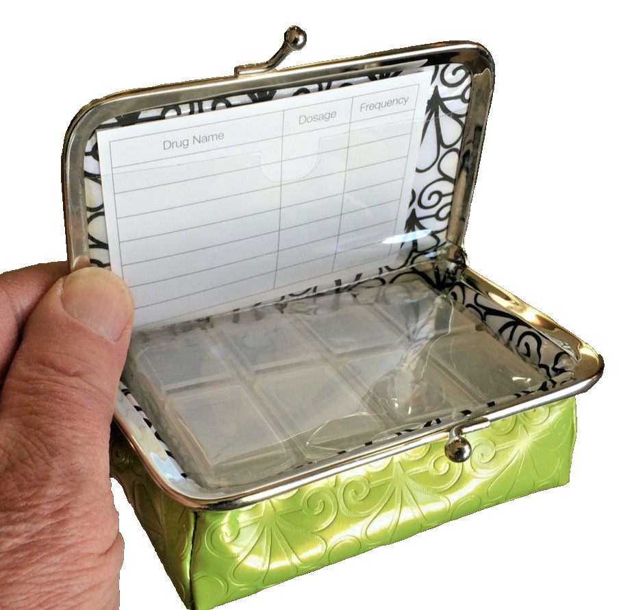 Wellspring Travel Pill Case NWT Green Terrace Spruce Closure 8 Pill Compartments