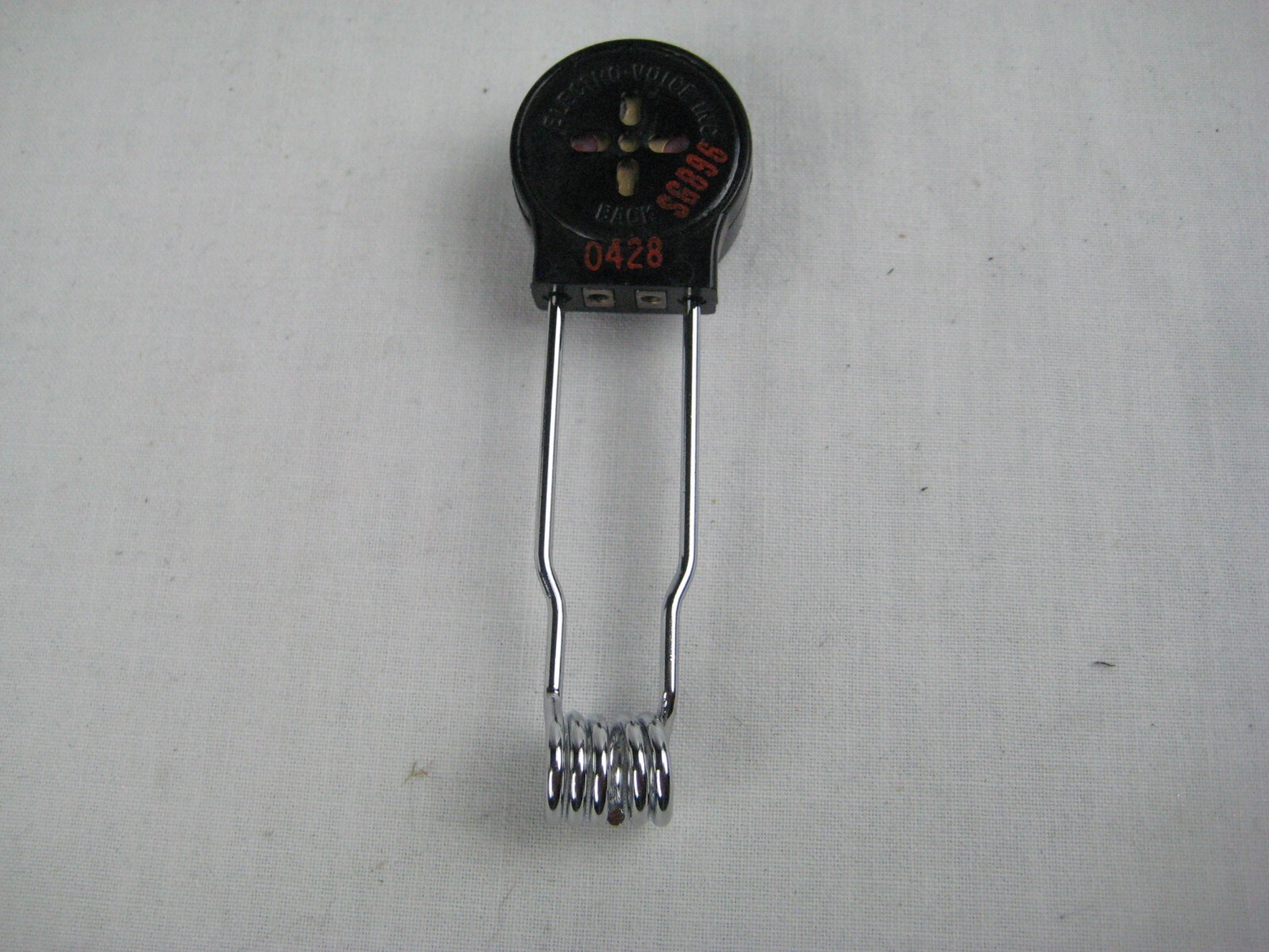 M101 M-101/AIC Dynamic Mic Microphone, 150 ohm with mounting bracket. Ham Radio