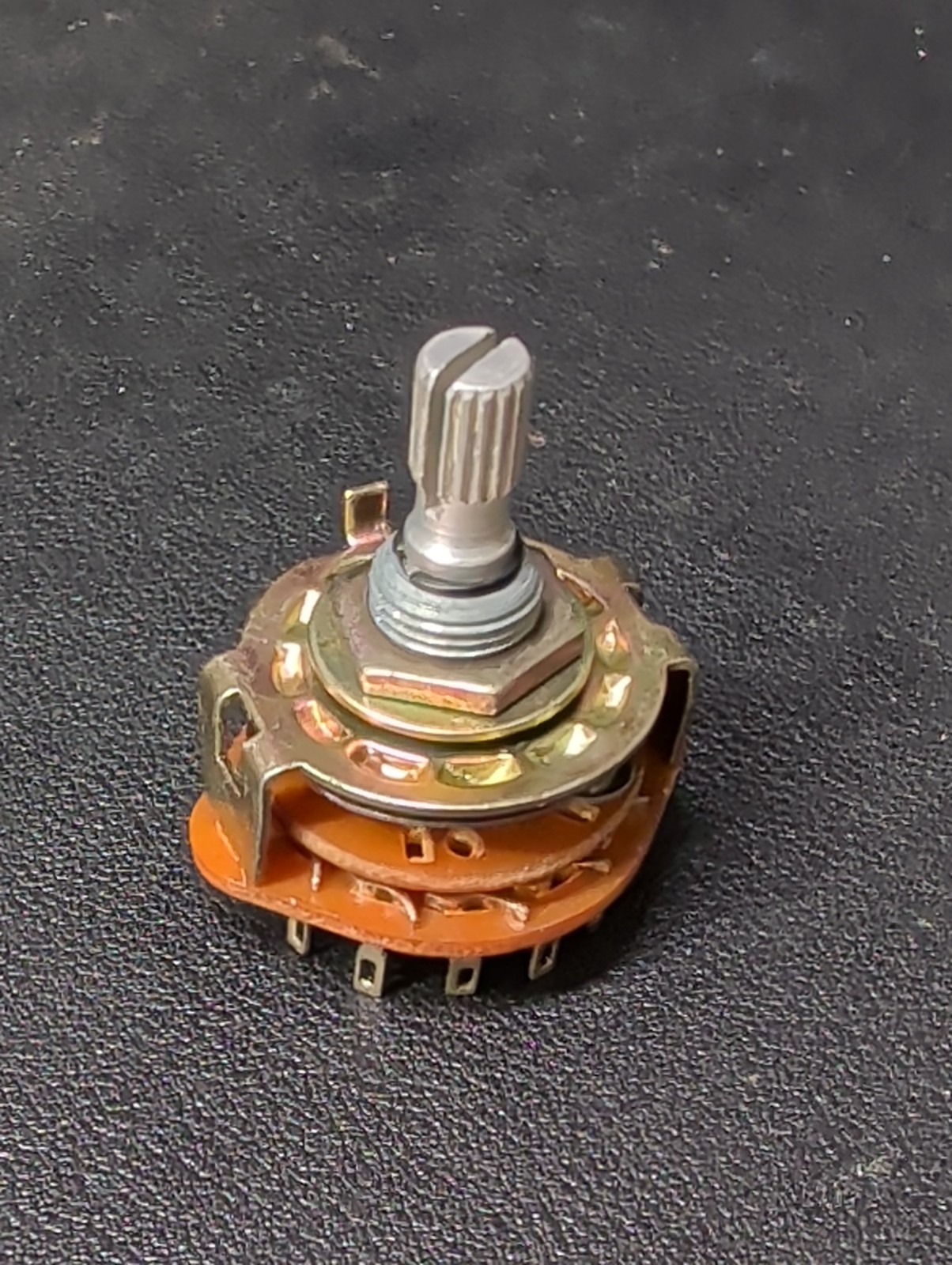 Vintage Phenolic Rotary Switch 2 Deck 5 Position Off Selector Knurled Shaft