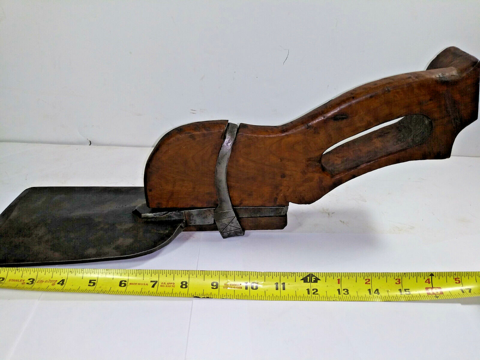 W M GREAVES, SHEAF WORKS, SHIPBUILDERS ADZE, SHEFFIELD, 5 & 1/8 INCH BLADE