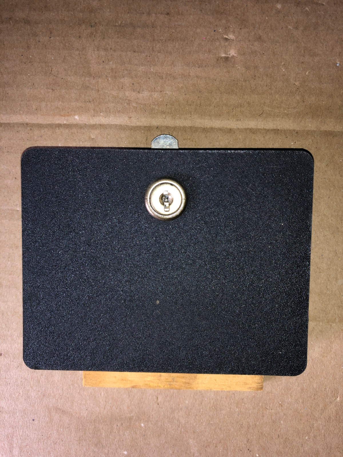VALLEY COUGAR DART BOARD SIDE DOOR WITH FACTORY LOCK L550 DARTS ARCADE