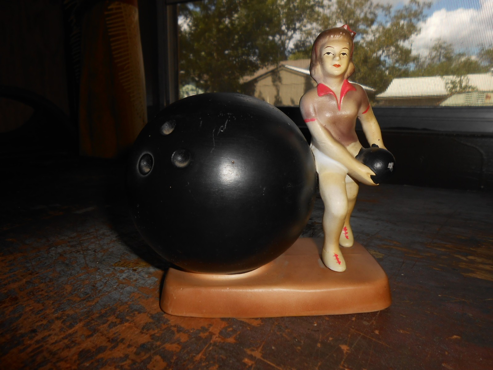 Vintage Enesco Imports MCM 1950s 1960s Bowling Lady Ceramic Planter Japan E-7200