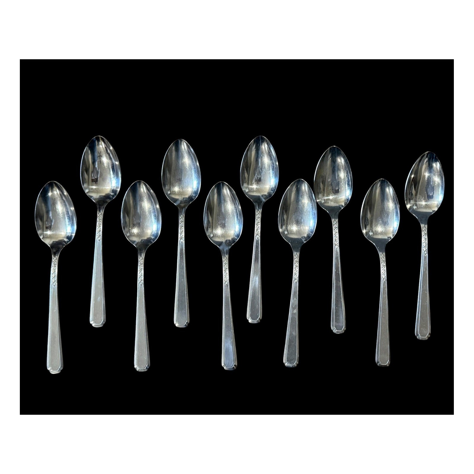 Oneida Flight Criss Cross Stainless Flatware Set 52 Pc Fork Spoon Knife Lot