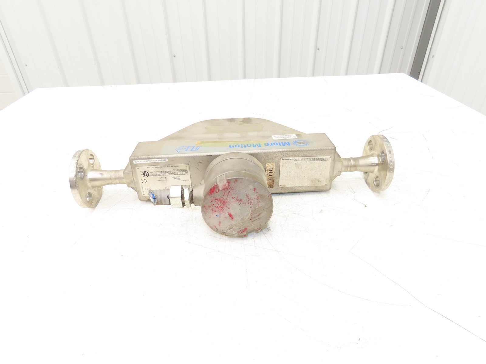 Micro Motion R050S113NABAEZZZZ Mass Flow Sensor 1/2" *Ink Residue Needs Cleaned*