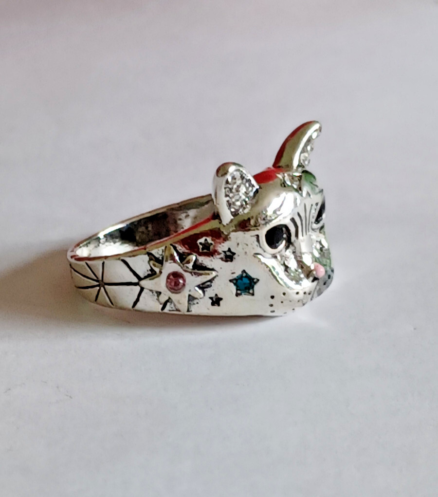 silver plated women's cat head ring with crystals and zircon
