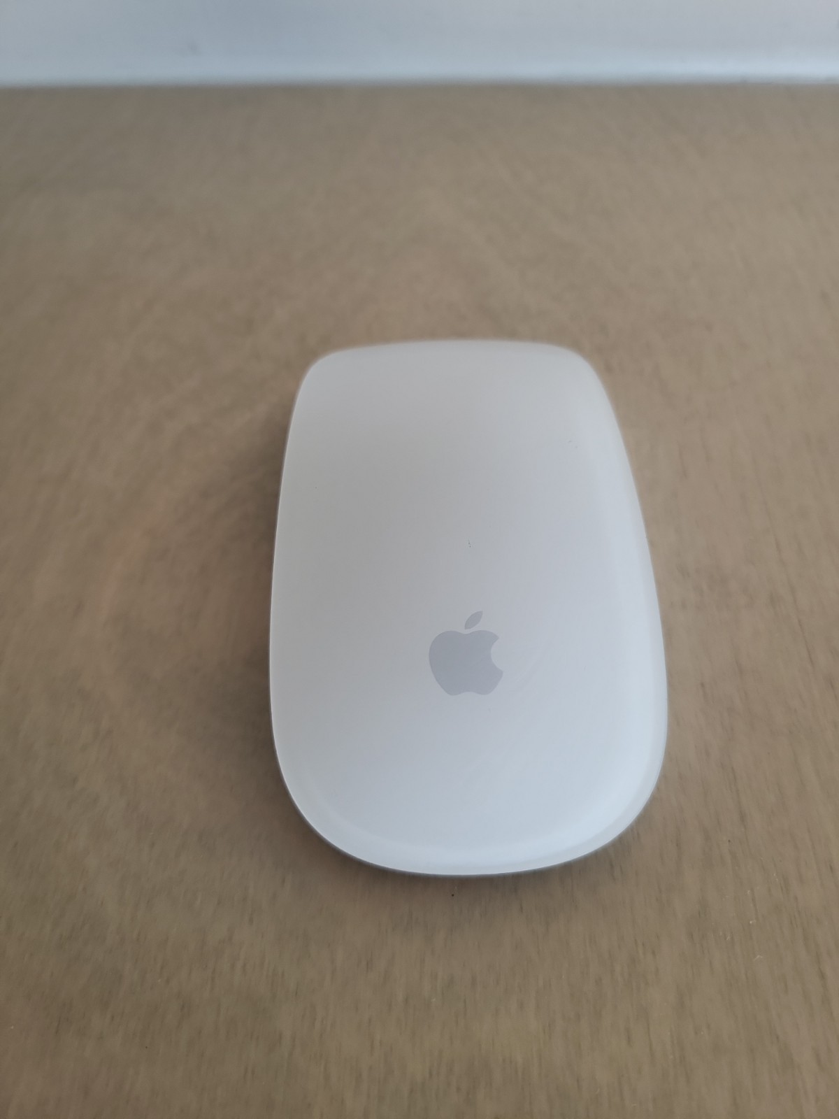 Apple Magic Mouse A1296 Wireless Bluetooth Laser Multi-Touch White