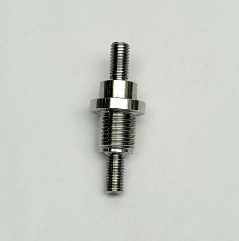 23-13718-012 Electrical Pass Thru Stud for Freightliner
