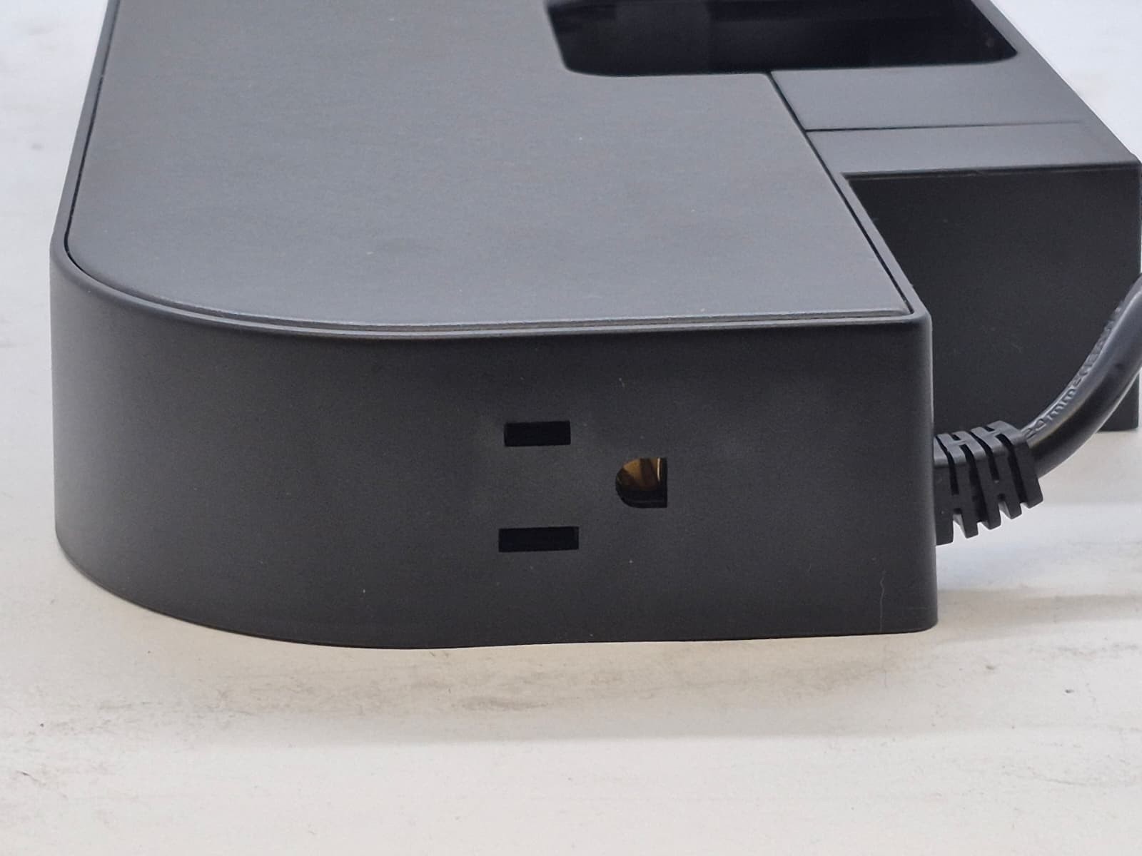 Clear Space Design Smart Power Docking Station