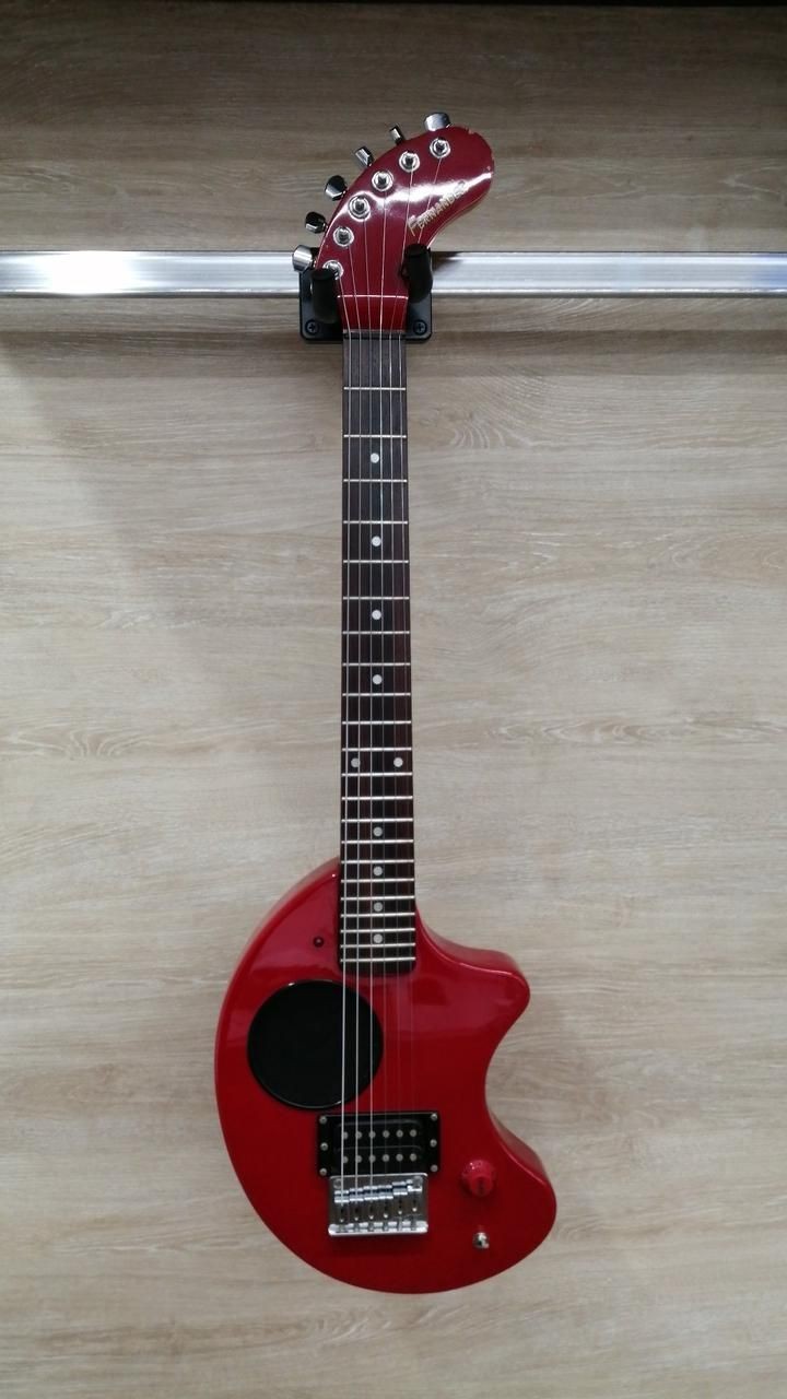 Fernandes Electric Guitar With Built-in Amplifier ZO-3 Used