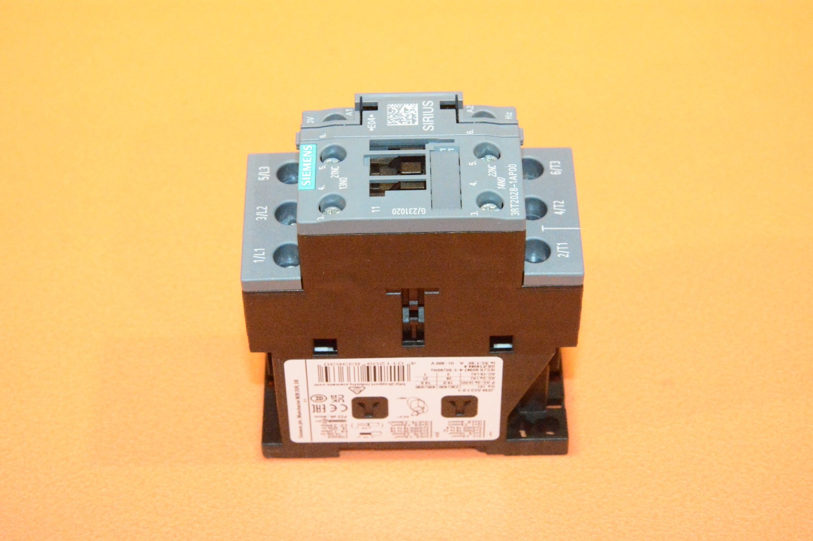 Siemens 3RT2028-1AP00 Contactor Contactor