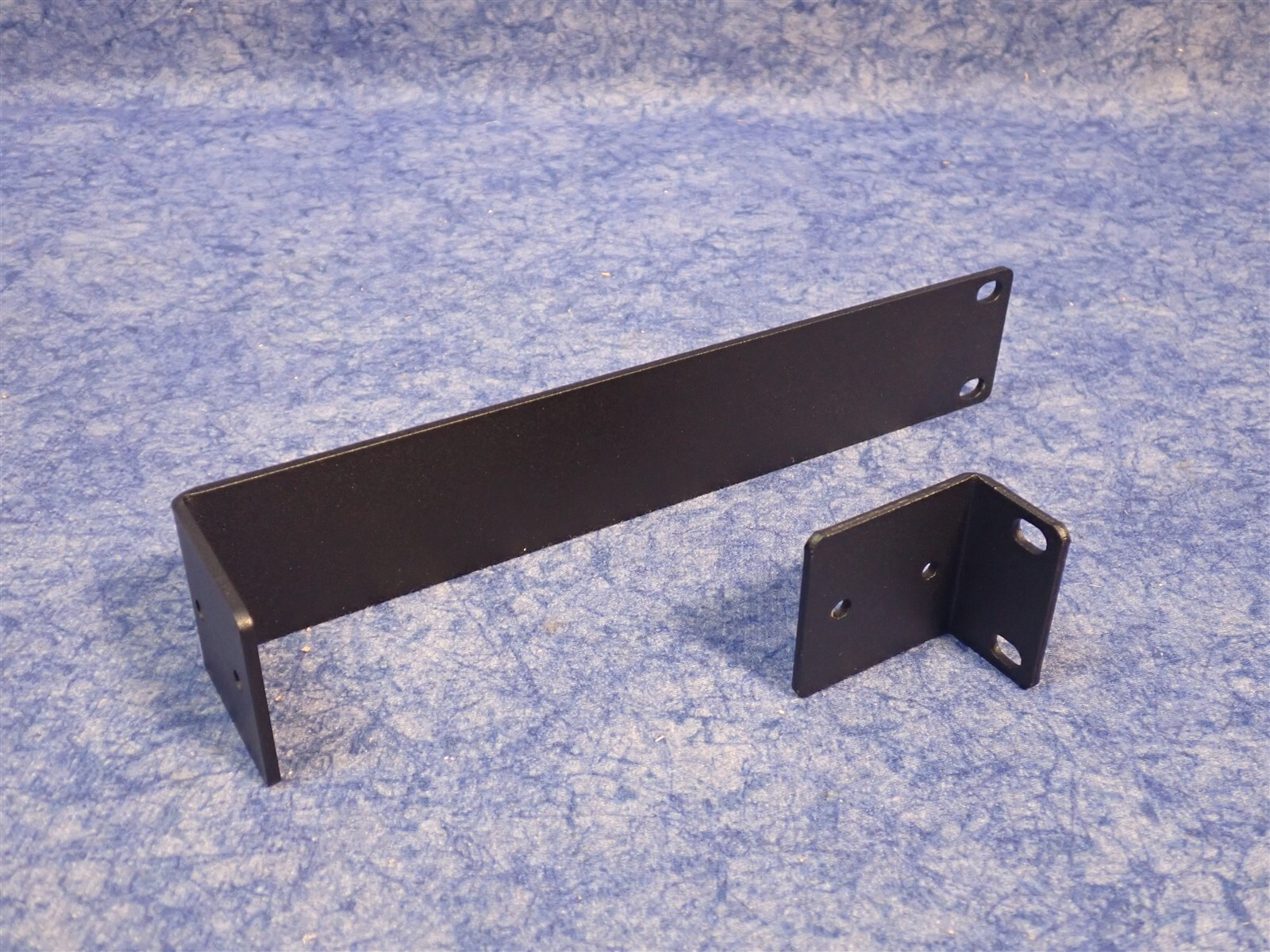 Vaddio 998-6000-004 Single 1/2 Rack Mounting Kit (G136)