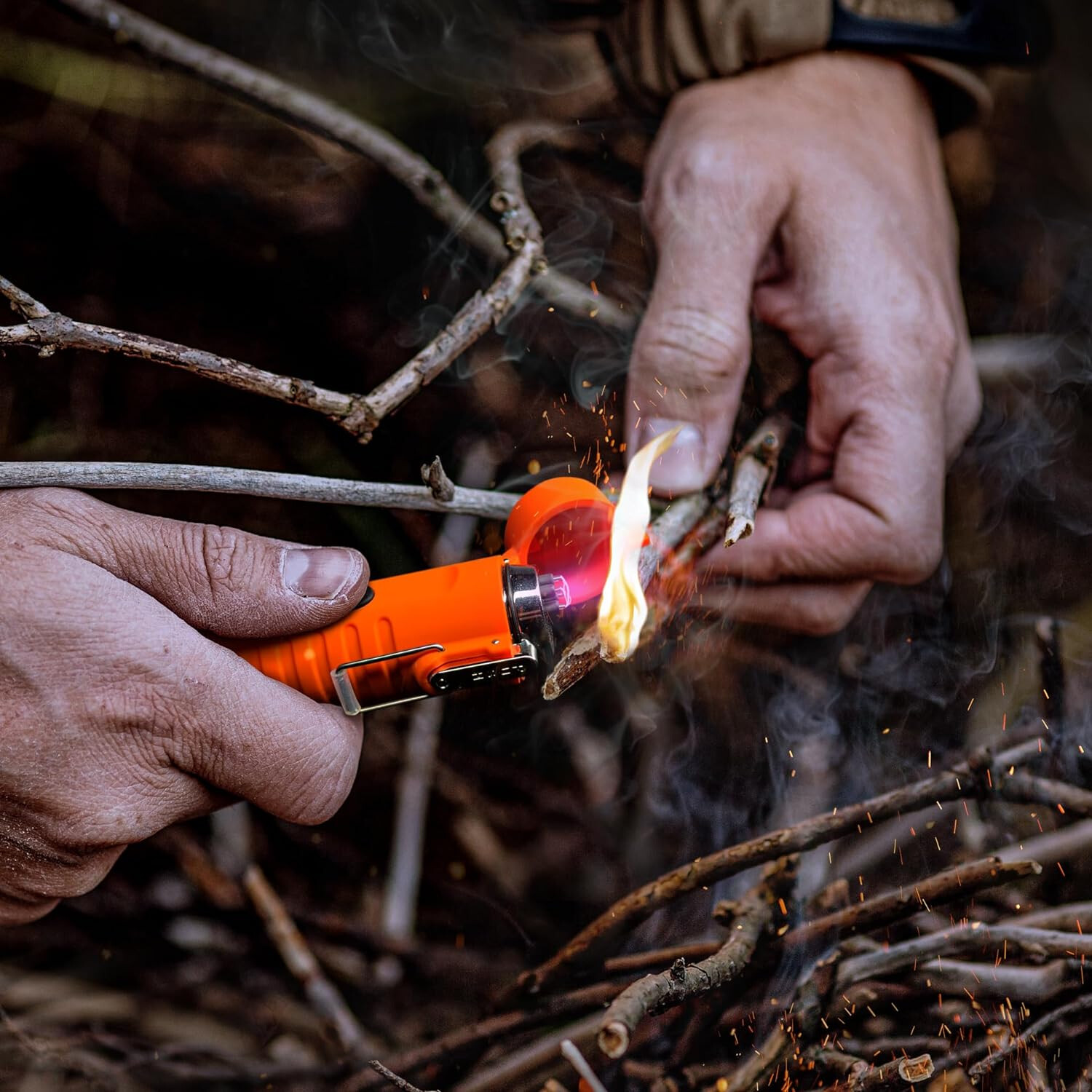 Dark Energy Plasma Lighter with Dual Arch Plasma | Built-in 120 Lumen Flashlight