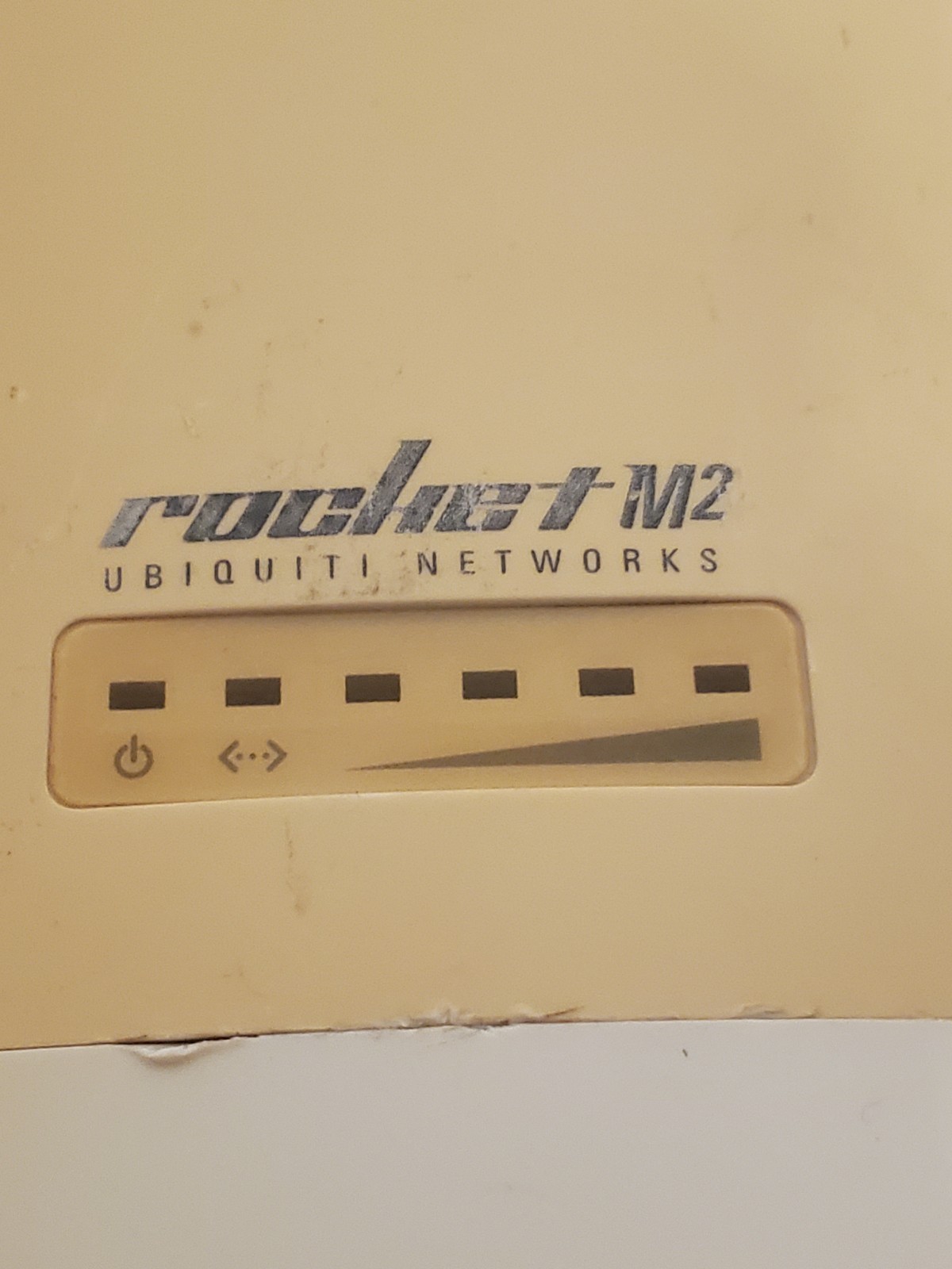 Ubiquiti Rocket M2 (ROCKETM2) airMAX 2.4GHz Wireless BaseStation Access Point