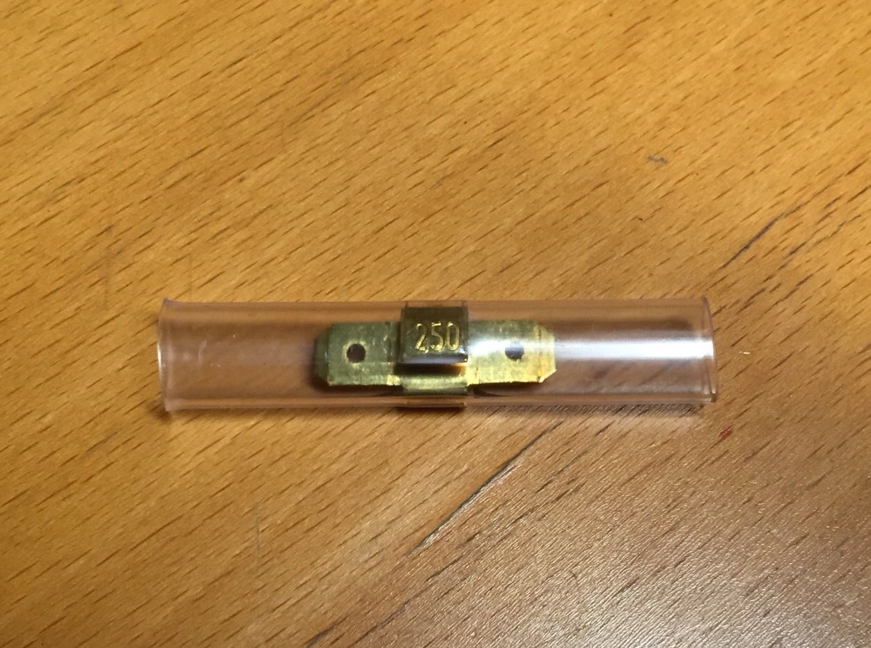 TE/TYCO/AMP 321235 RECEPT, FASTON SPLICE 22-10 (25pcs = 1 lot)