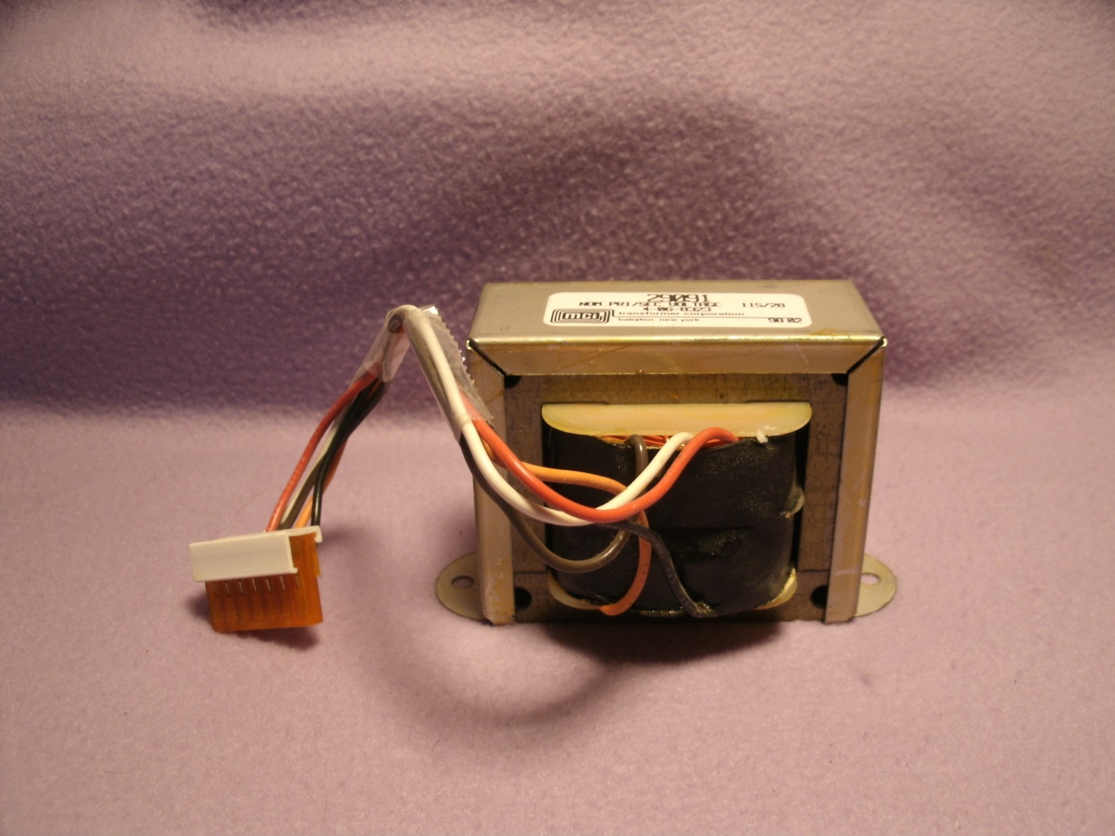 New MCI  29091 Transformer 115/28V