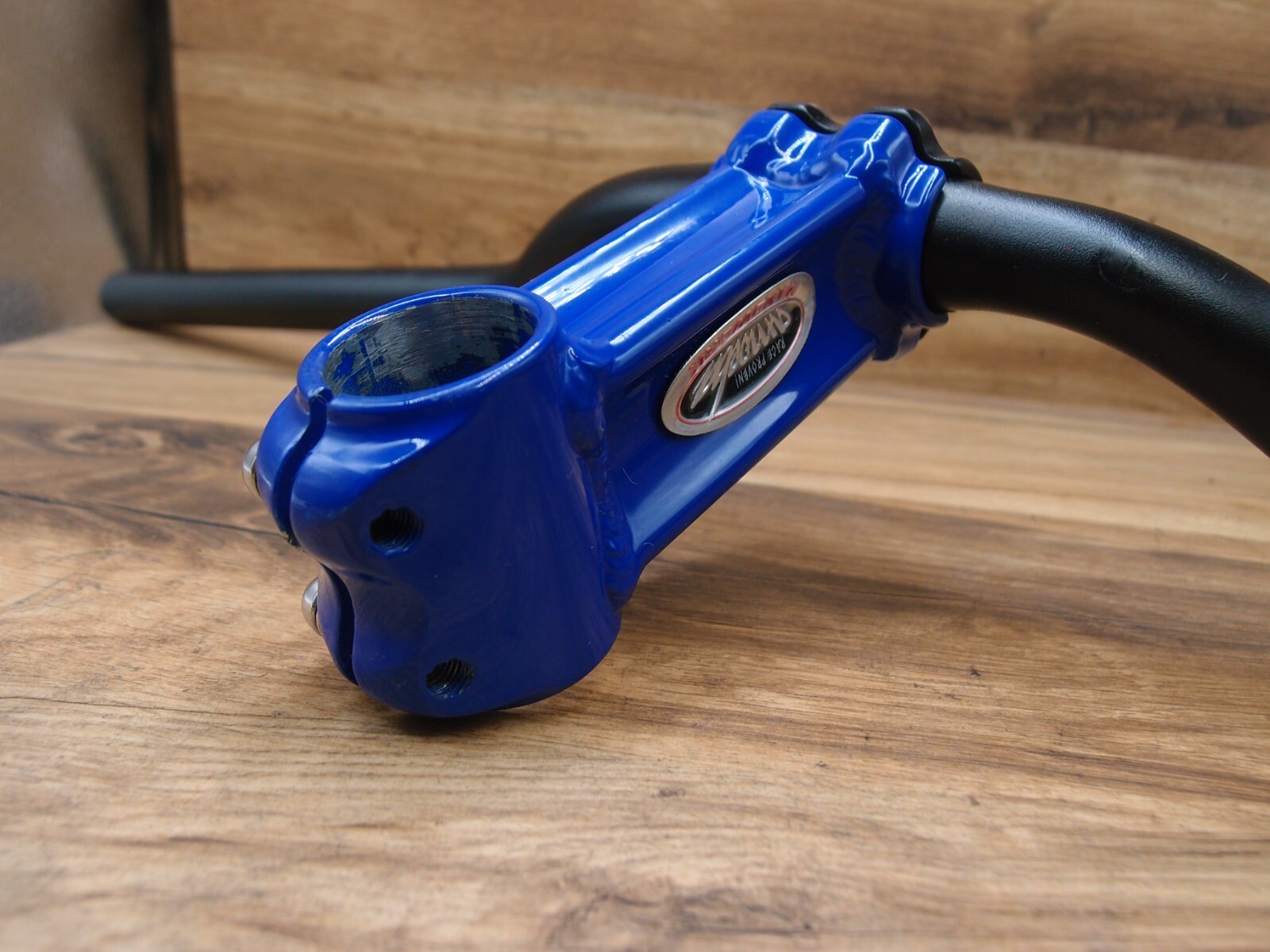 AMOEBA Race Proven ahead stem 1 1/8 in + riser handlebar Mode Components