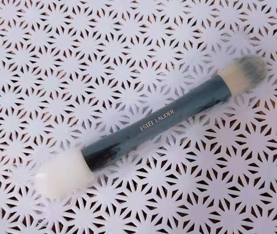 Lot Of 6, Estee Lauder Double Wear DUAL-ENDED FOUNDATION BRUSH 6"