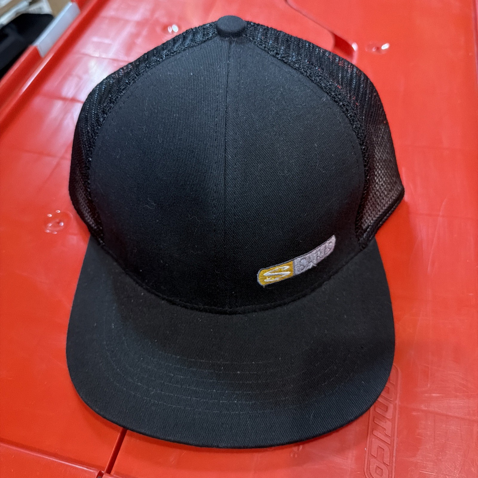 Saris Trucker Style Mesh SnapBack Hat Black
