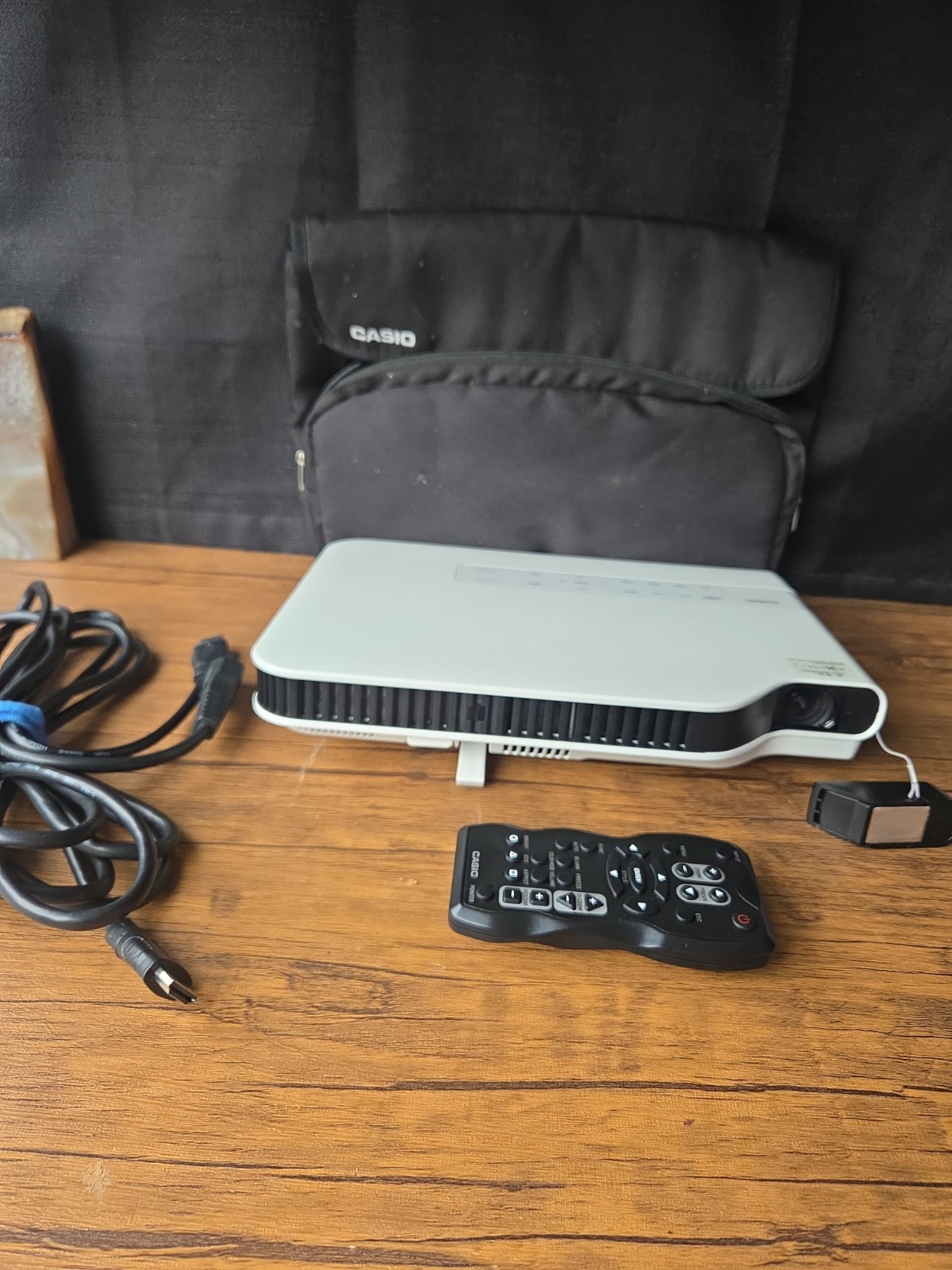 Casio XJ-A140V Projector