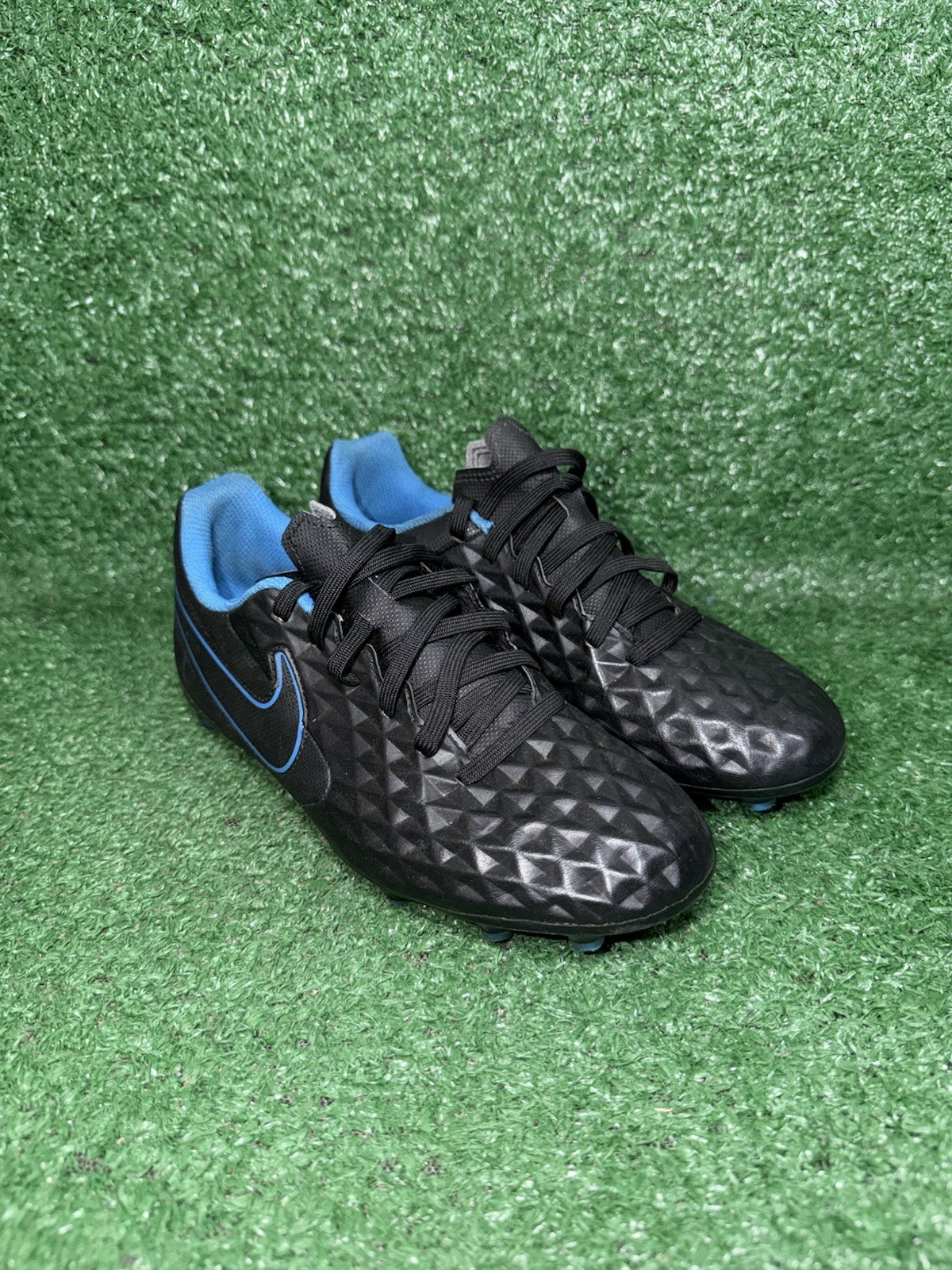 Nike Tiempo Legend 8 Size 4.5 Academy FG/MG Soccer Cleats Black Blue AT6107-090