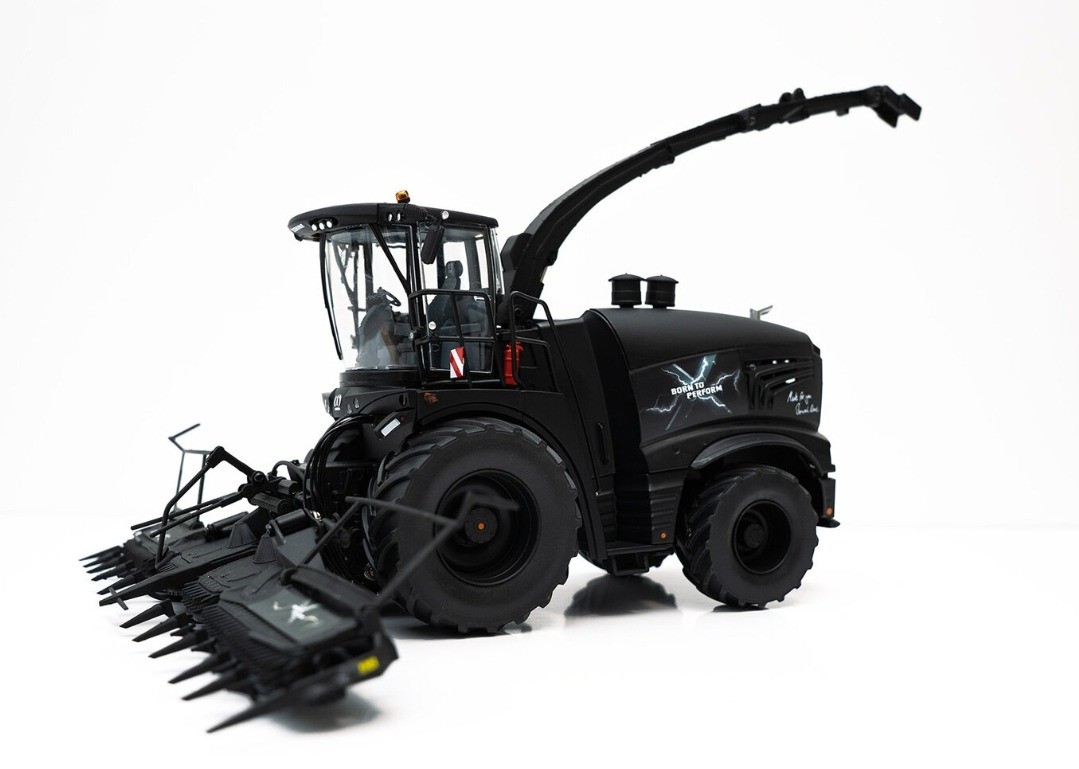 ROS,KRONE BigX Born to Perform forage harvester – Black – 25th anniversary ed...
