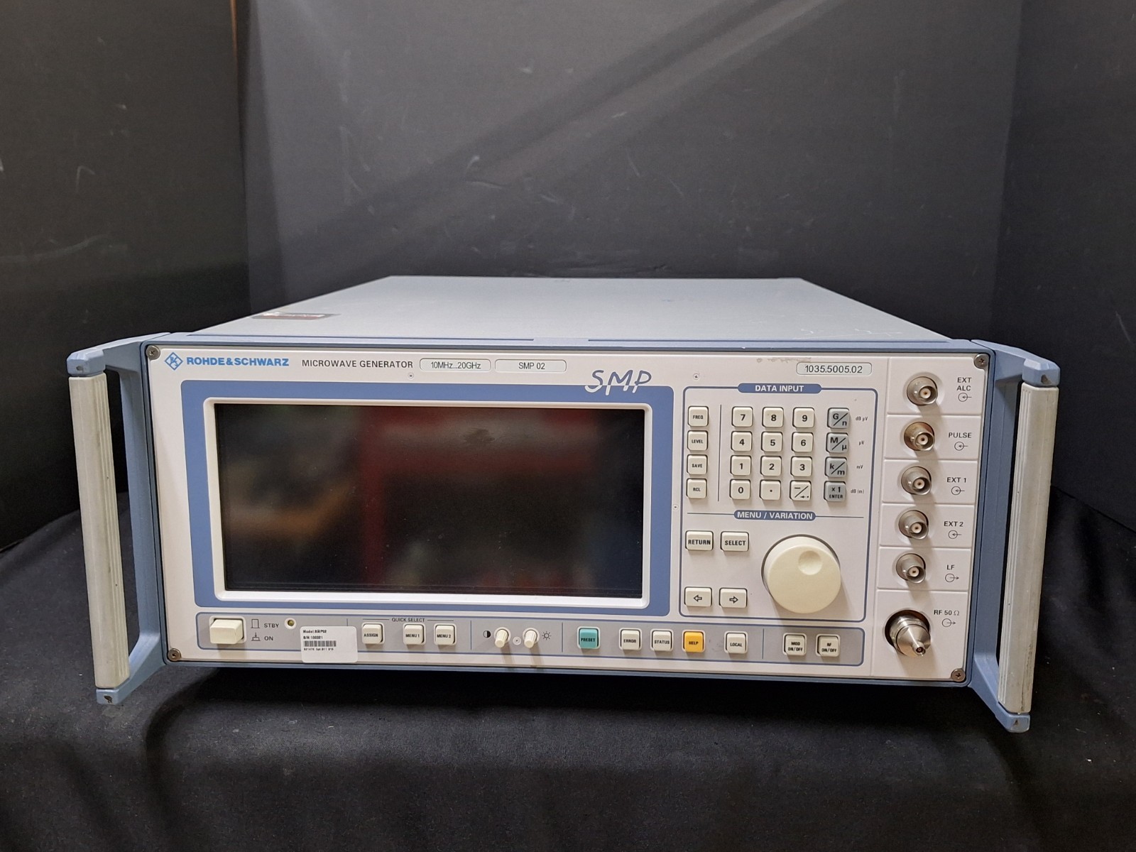 R&S SMP02 2GHz-20GHz Microwave Signal Generator, Opt. B11 B15 (0321)