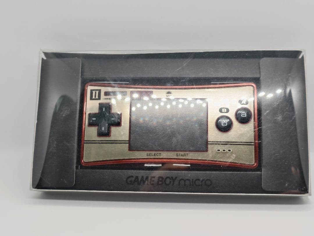 Game Boy Micro Face Plate Famicom II Con Ver limited edition Club Nintendo 2005