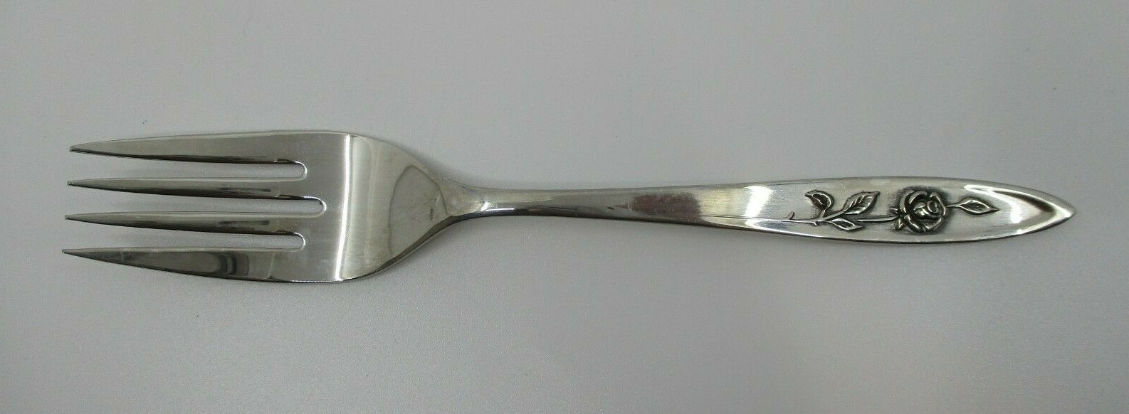 ONEIDA STAINLESS MY ROSE SALAD FORK - 6 1/4" - 11B