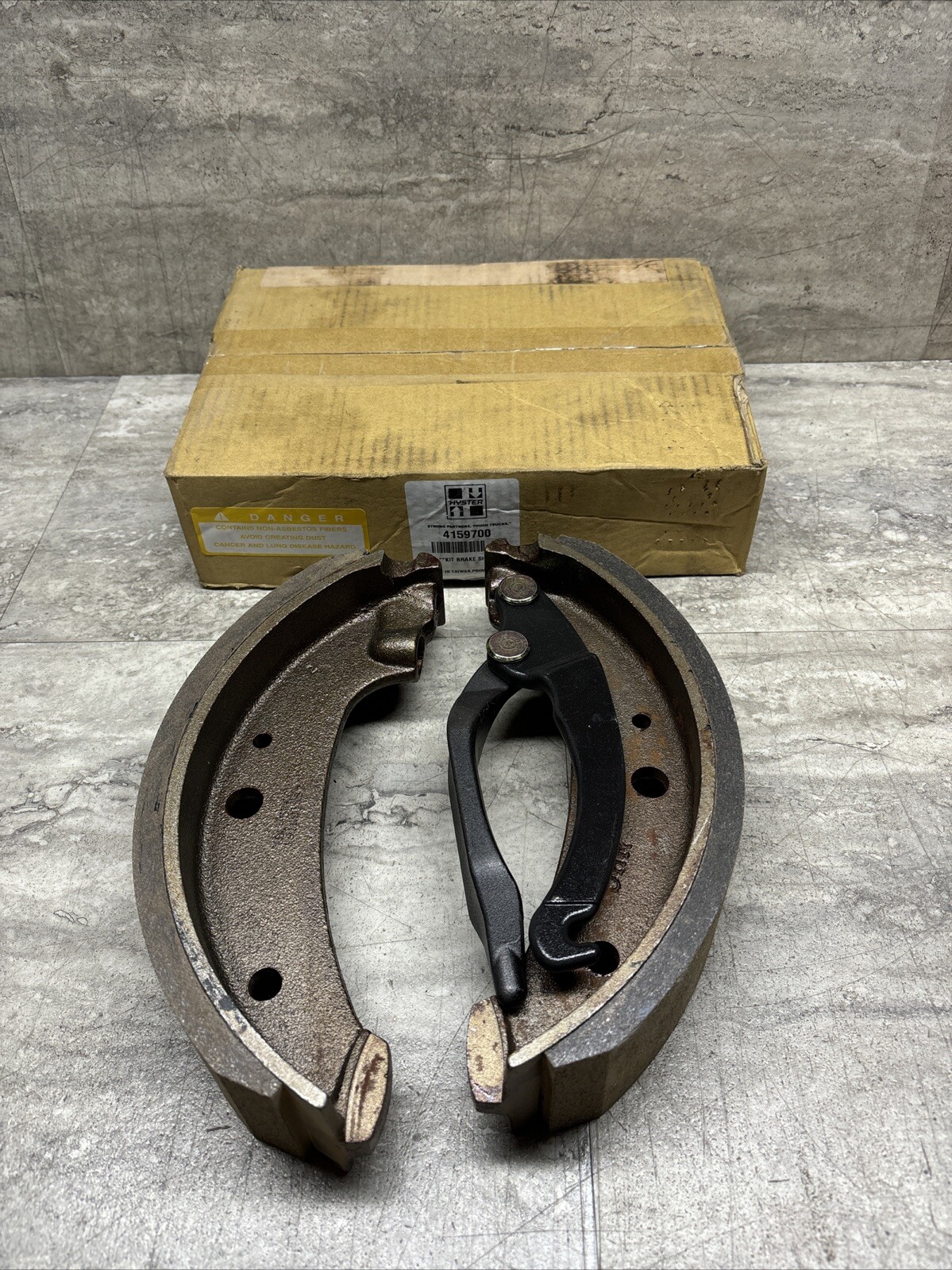 OEM Hyster 4159700 Brake Shoe Set / Kit, New