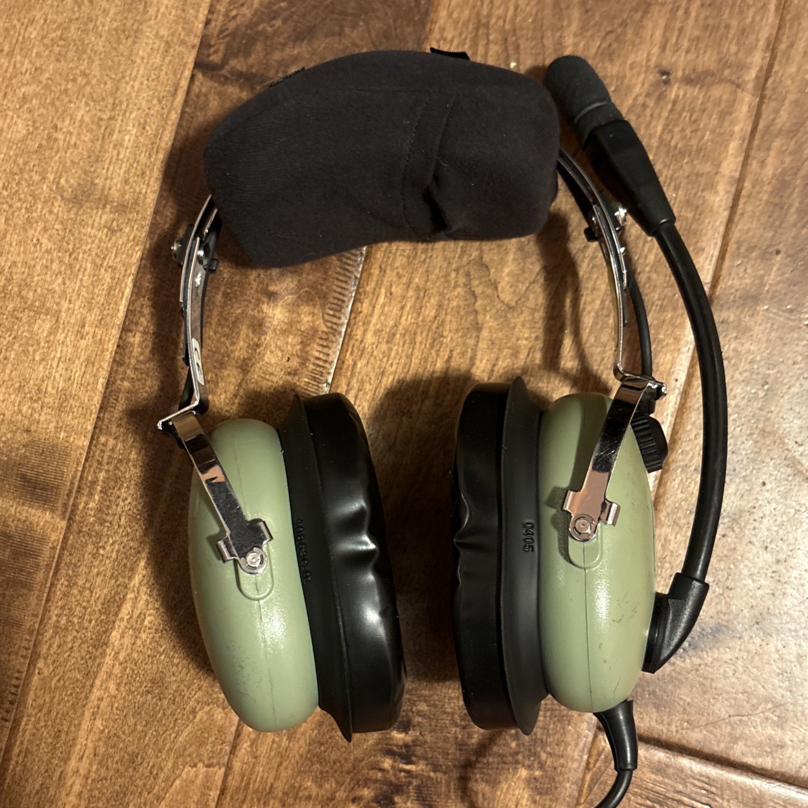 David Clark Headset Model H10-13.4 With Gel Ear Seals