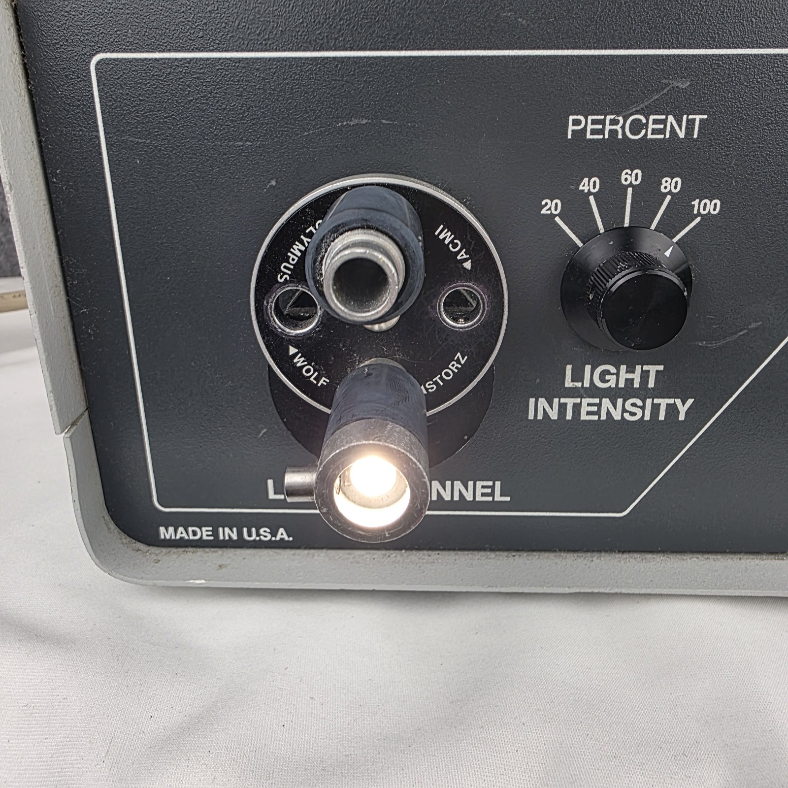 LUXTEC FIBEROPTICS HIGH INTENSITY XENON 1900 LIGHT SOURCE S/N 0960791