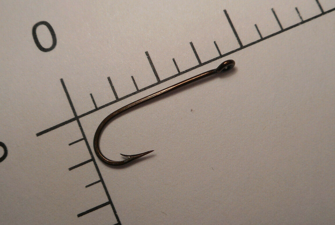 100 Mustad no.8 A++ Streamer Fly Tying Hooks straight, 2 Ex Long Norway 9673