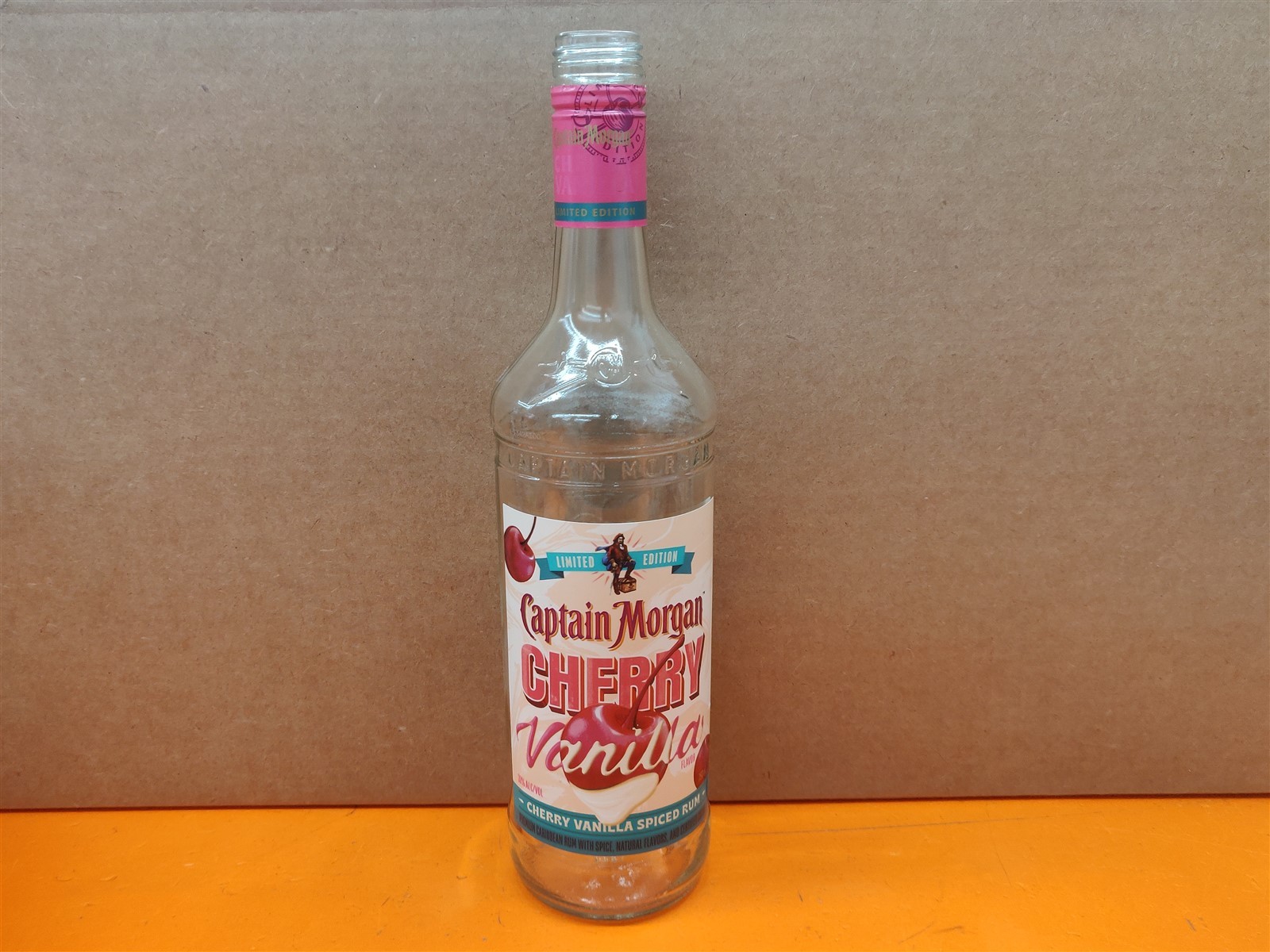 ⭐️⭐️⭐️⭐️⭐️ EMPTY Limited Edition 750mL Captain Morgan Cherry Vanilla Rum w/o Cap
