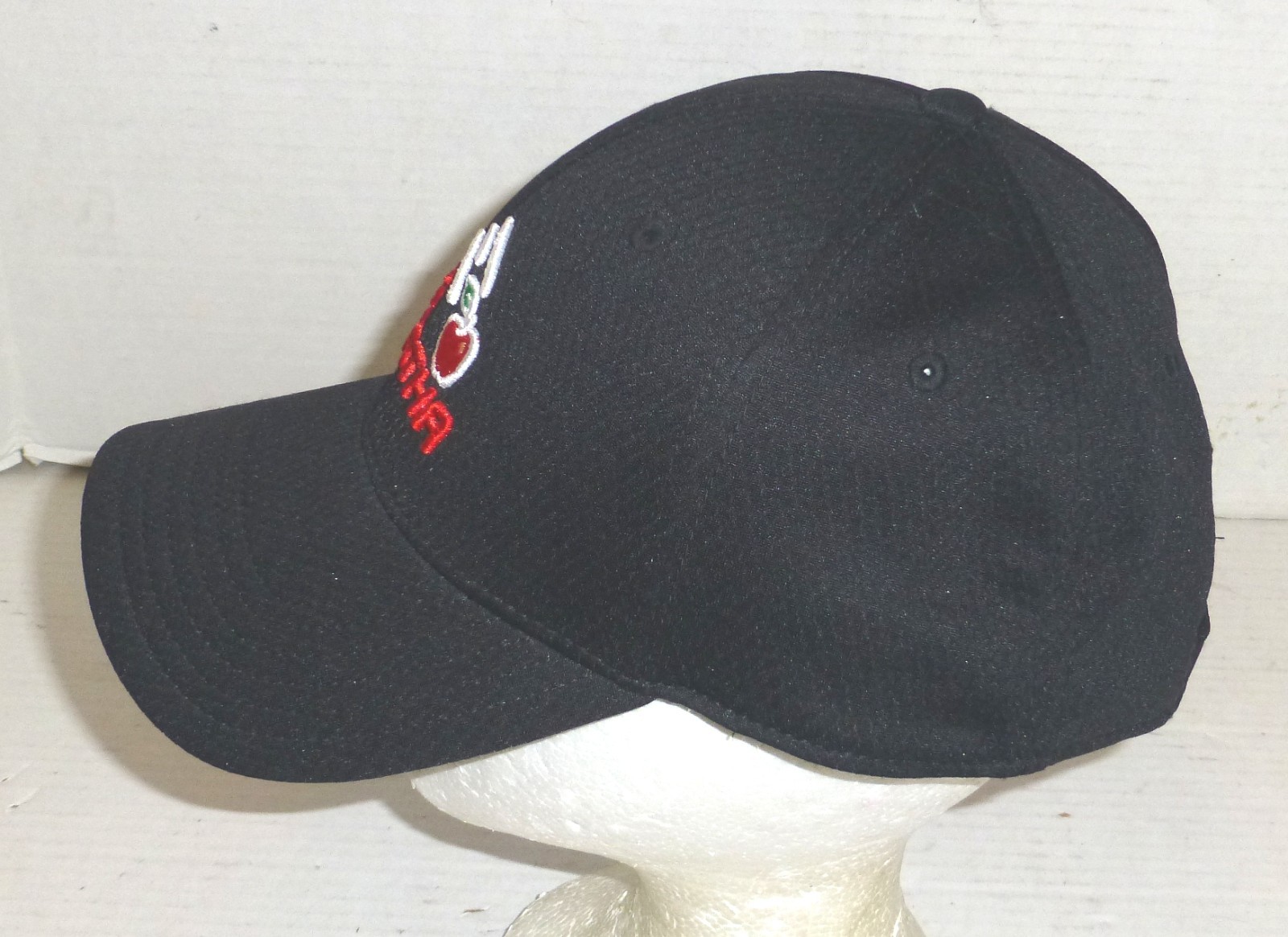 Callaway Big Bertha Falling Apple Hook & Loop Adjustable Hat Black PLEASE READ
