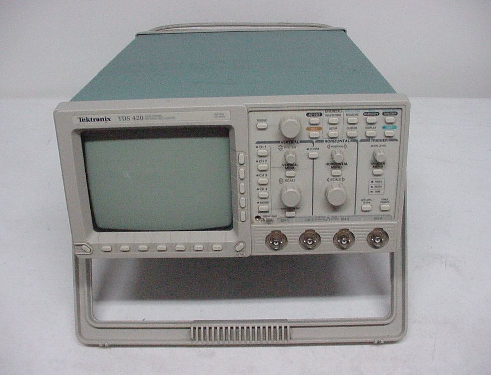TEKTRONIX TDS-420 FOUR CHANNELS 150 MHz DIGITAL OSCILLOSCOPE (not fully tested)